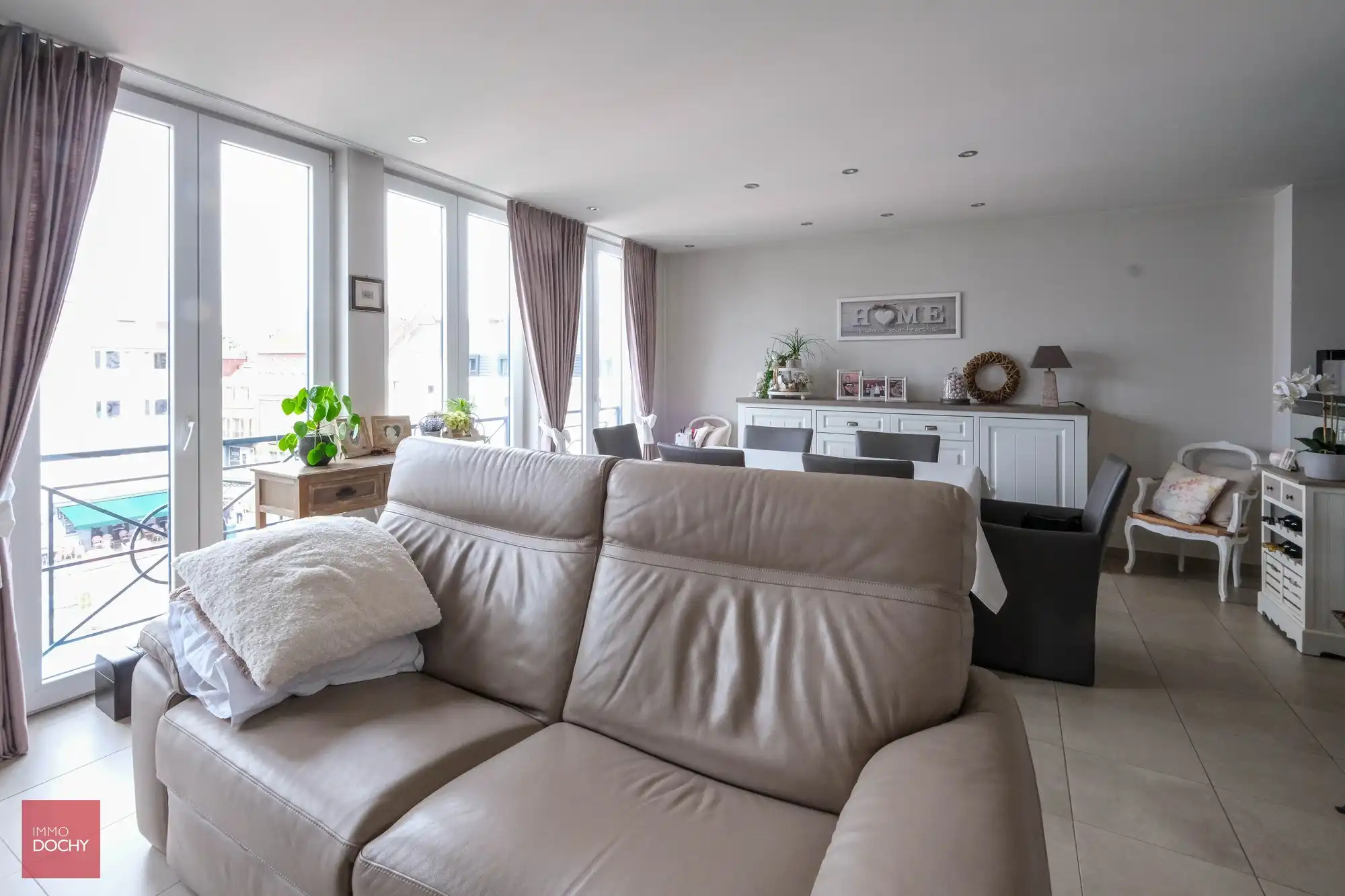 Goed verhuurd appartement op het Casinoplein te Kortrijk foto 3