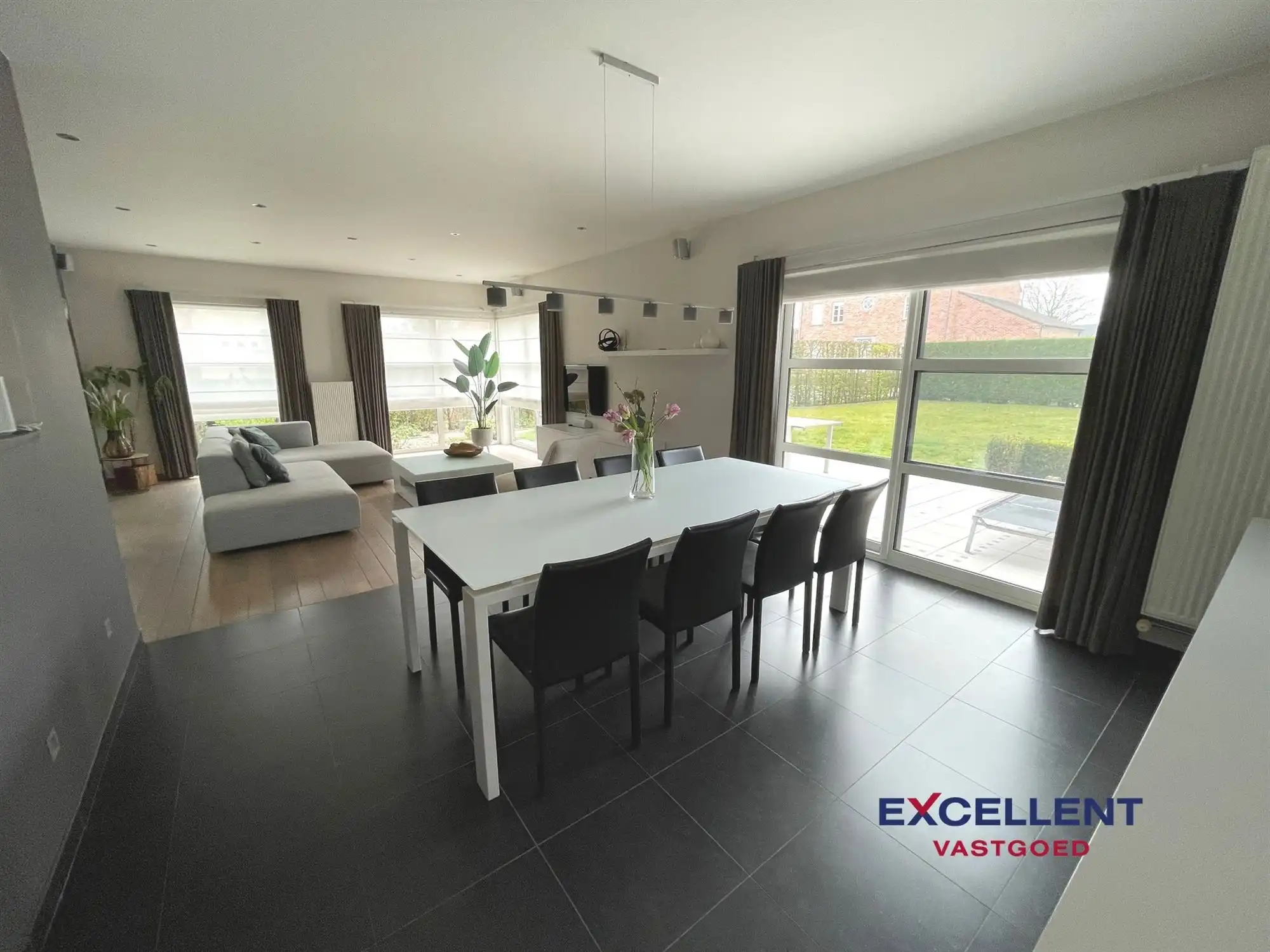 Prachtige vrijstaande woning te huur in doodlopende straat Leerne! foto 6