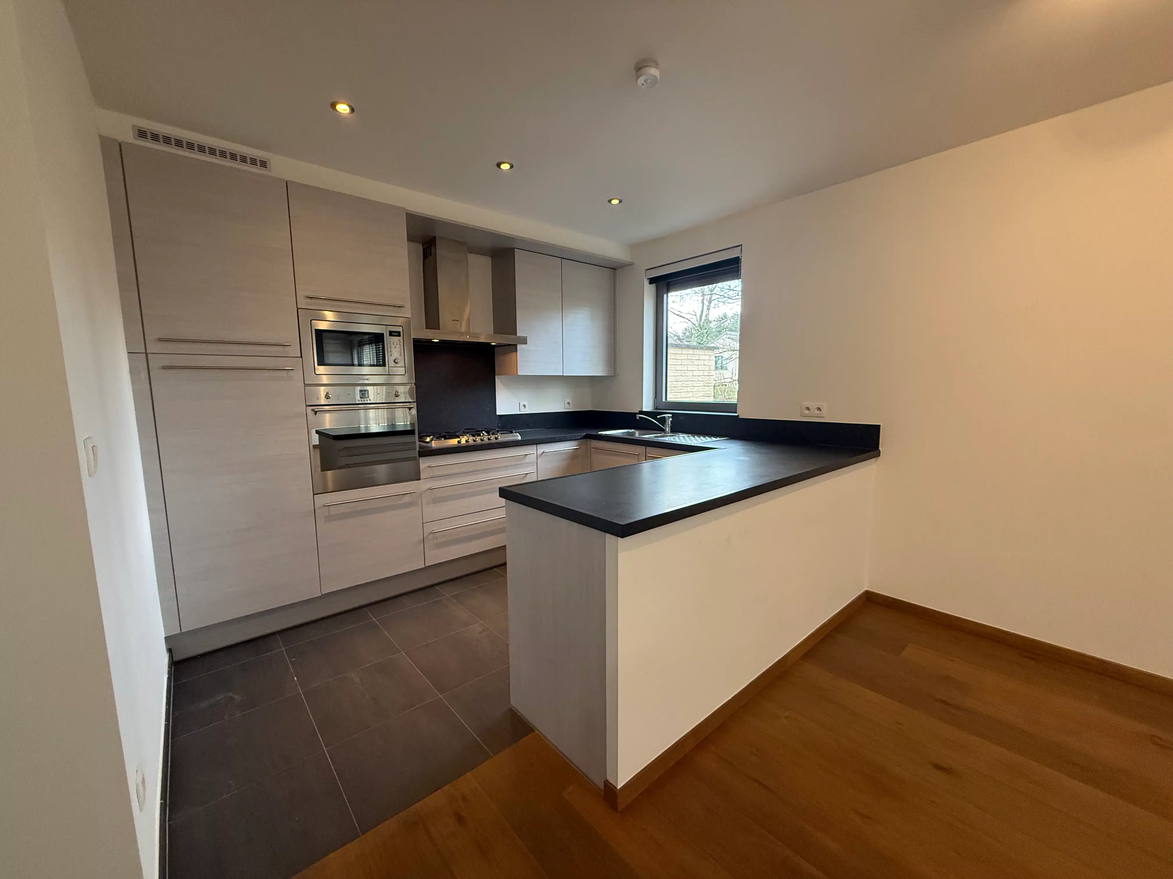 Stijlvol en rustig wonen in het centrum van Zutendaal foto 4