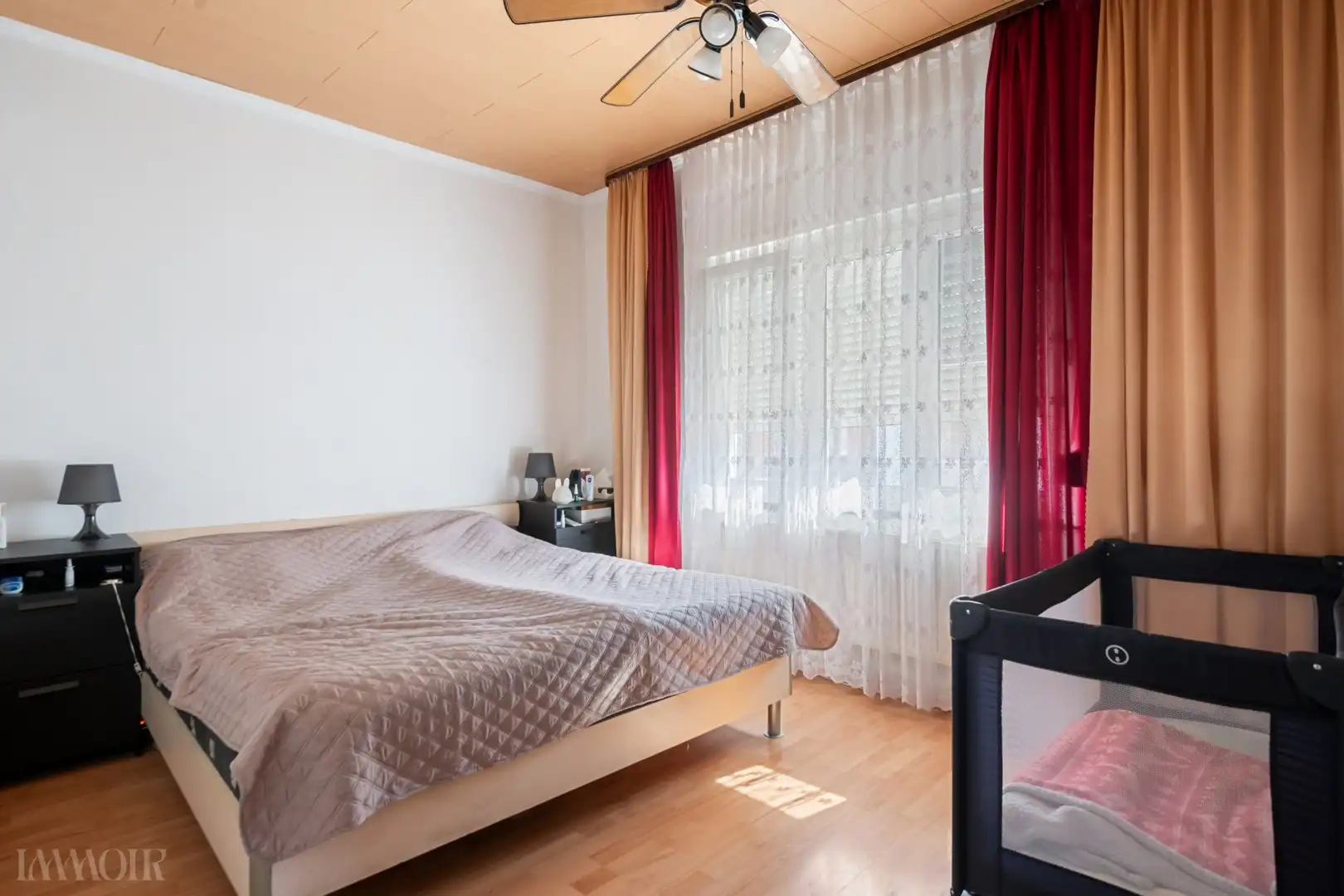 Centraal gelegen gezinswoning met 3 slaapkamers en stadstuin. foto 11