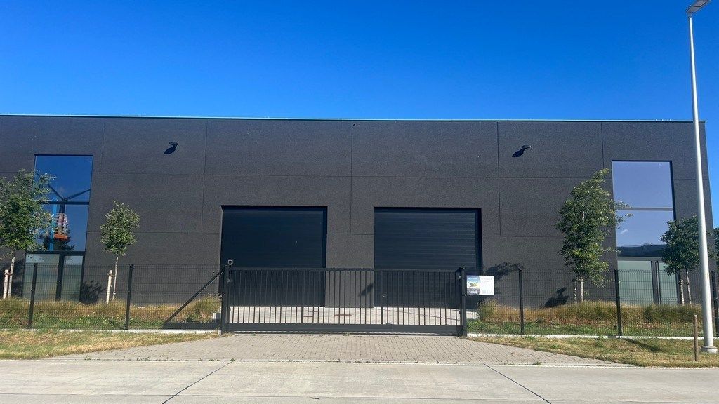 Recent magazijn te huur op bedrijventerrein E17/4 in Lokeren foto 2