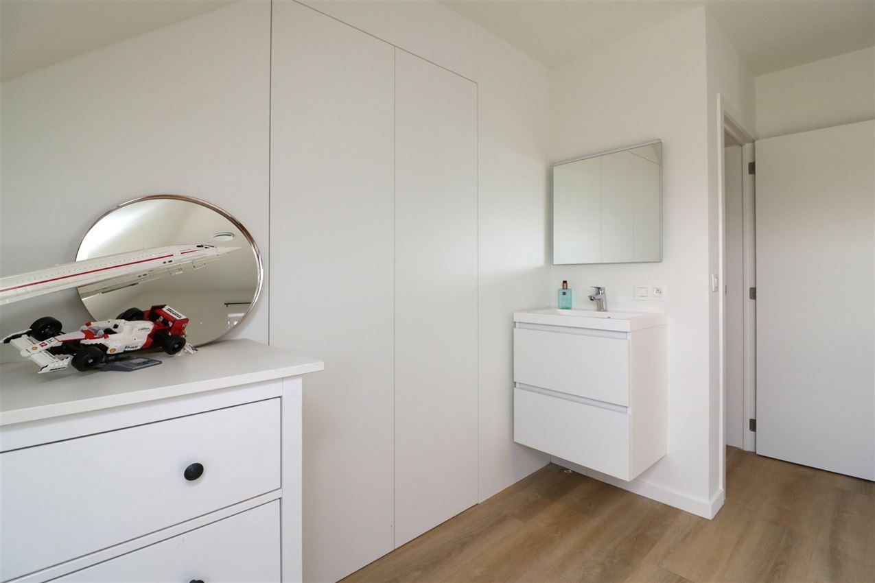 Huis foto 24