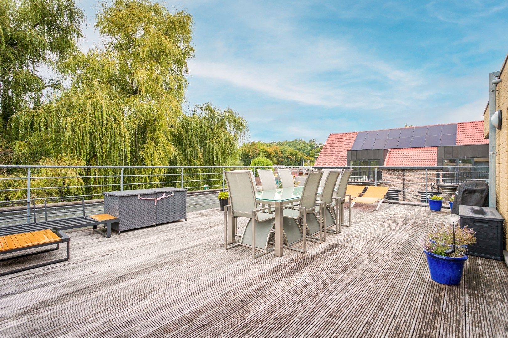 Ruim duplex appartement (131m²) met 2 terrassen, 3 slpks en 2 autostpl. foto 15