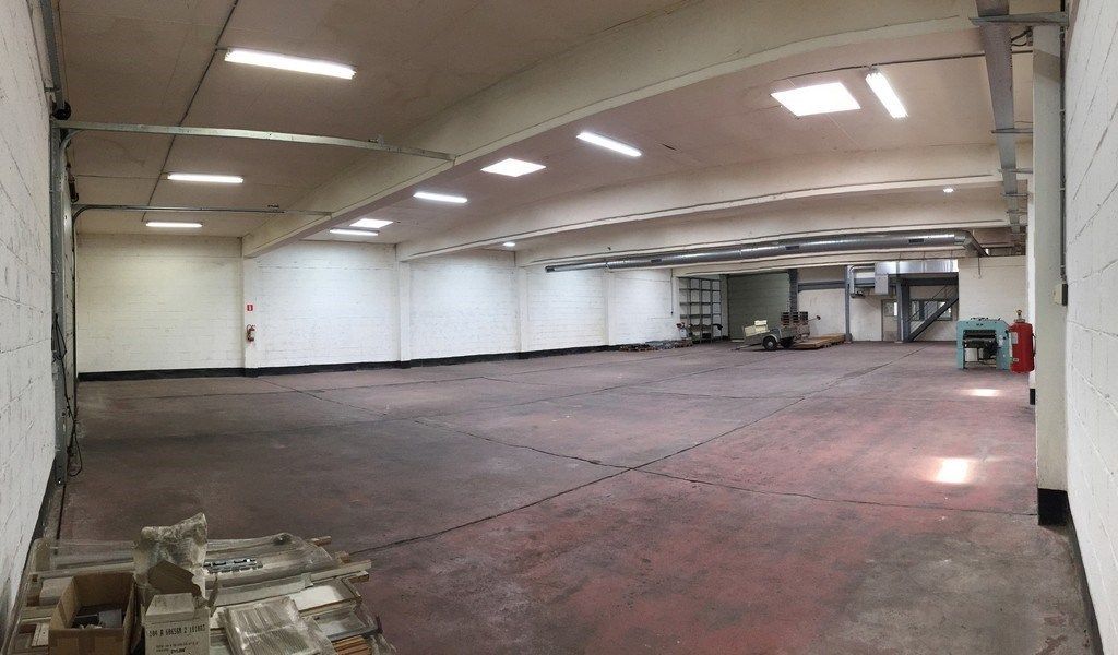 Commercieel gelegen magazijn met showroom te huur in Wetteren foto 15