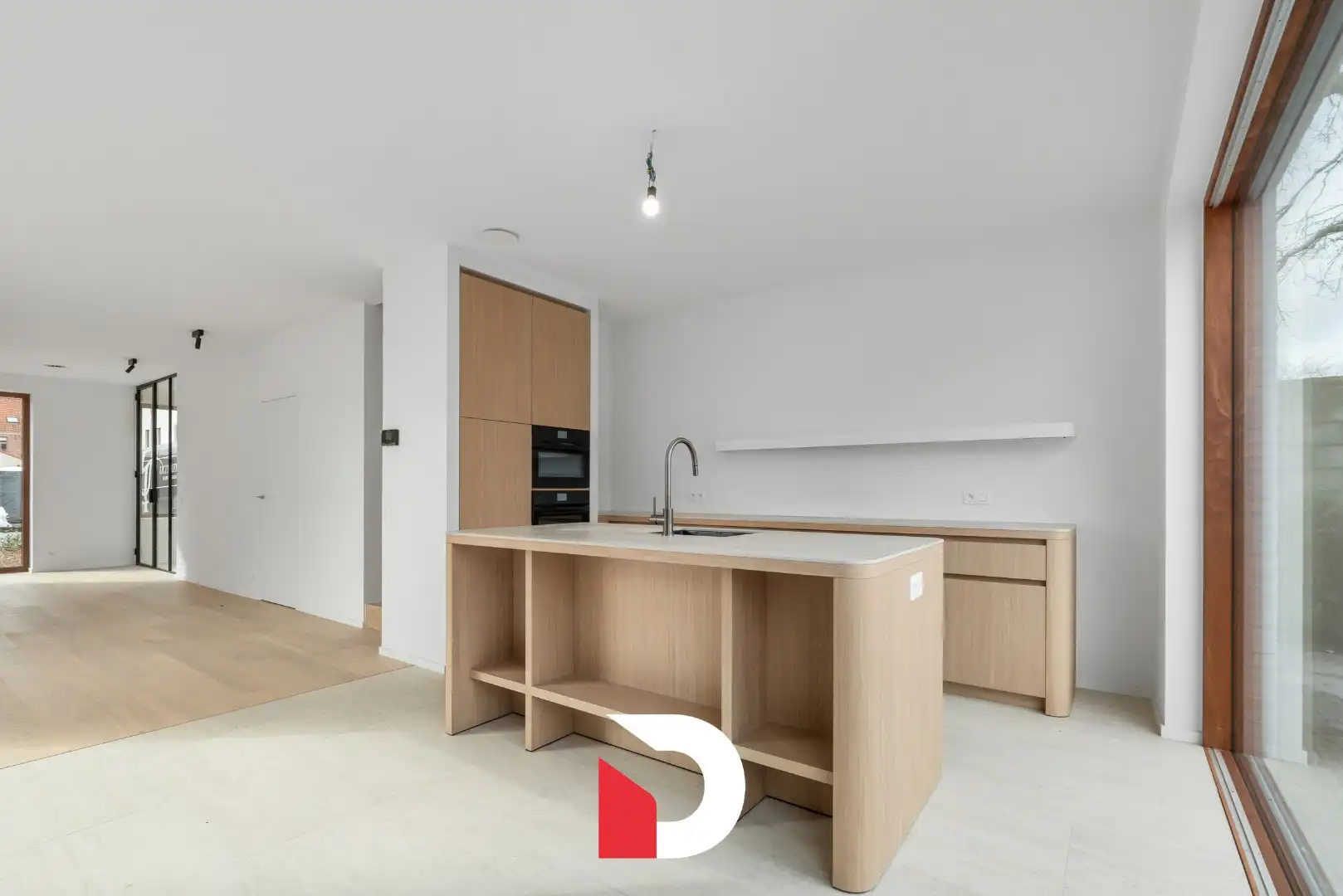 Vrijstaande villa in centrum Brugge in een oase van groen.  foto 6