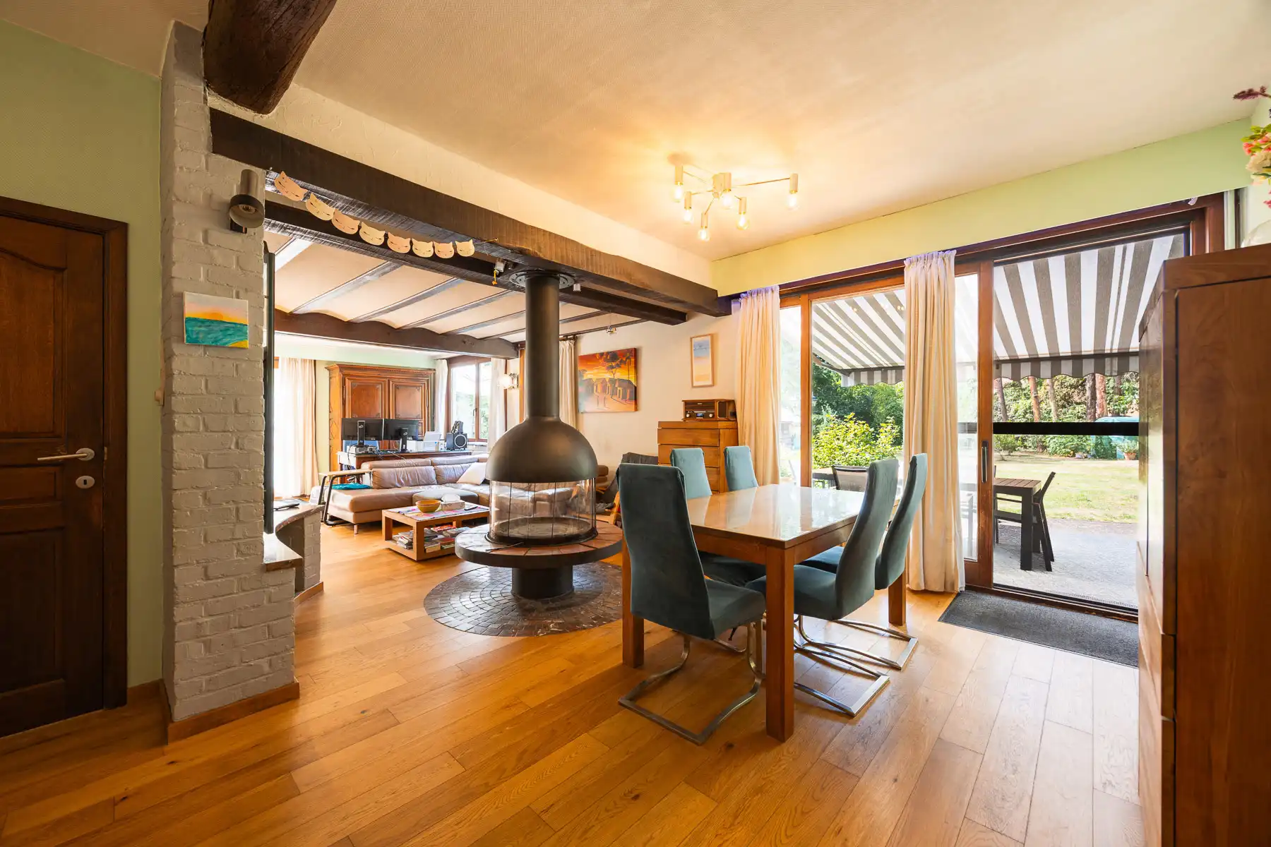 Mooie, gezellige woning met zonnige tuin op een toplocatie foto 7