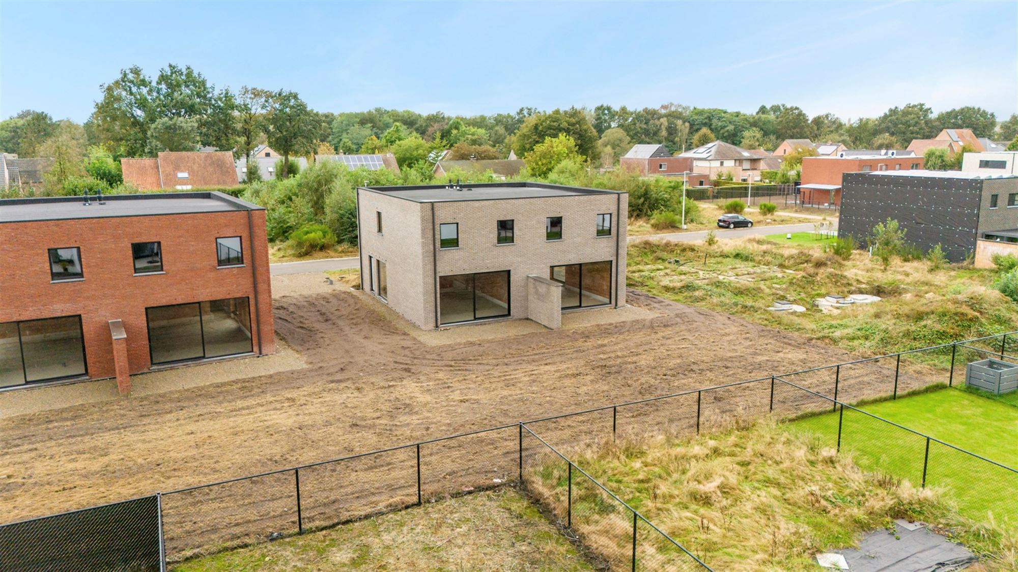 MODERNE NIEUWBOUWWONING MET 3 SLAAPKAMERS OP RUSTIGE DOCH CENTRALE LIGGING TE PEER foto 9