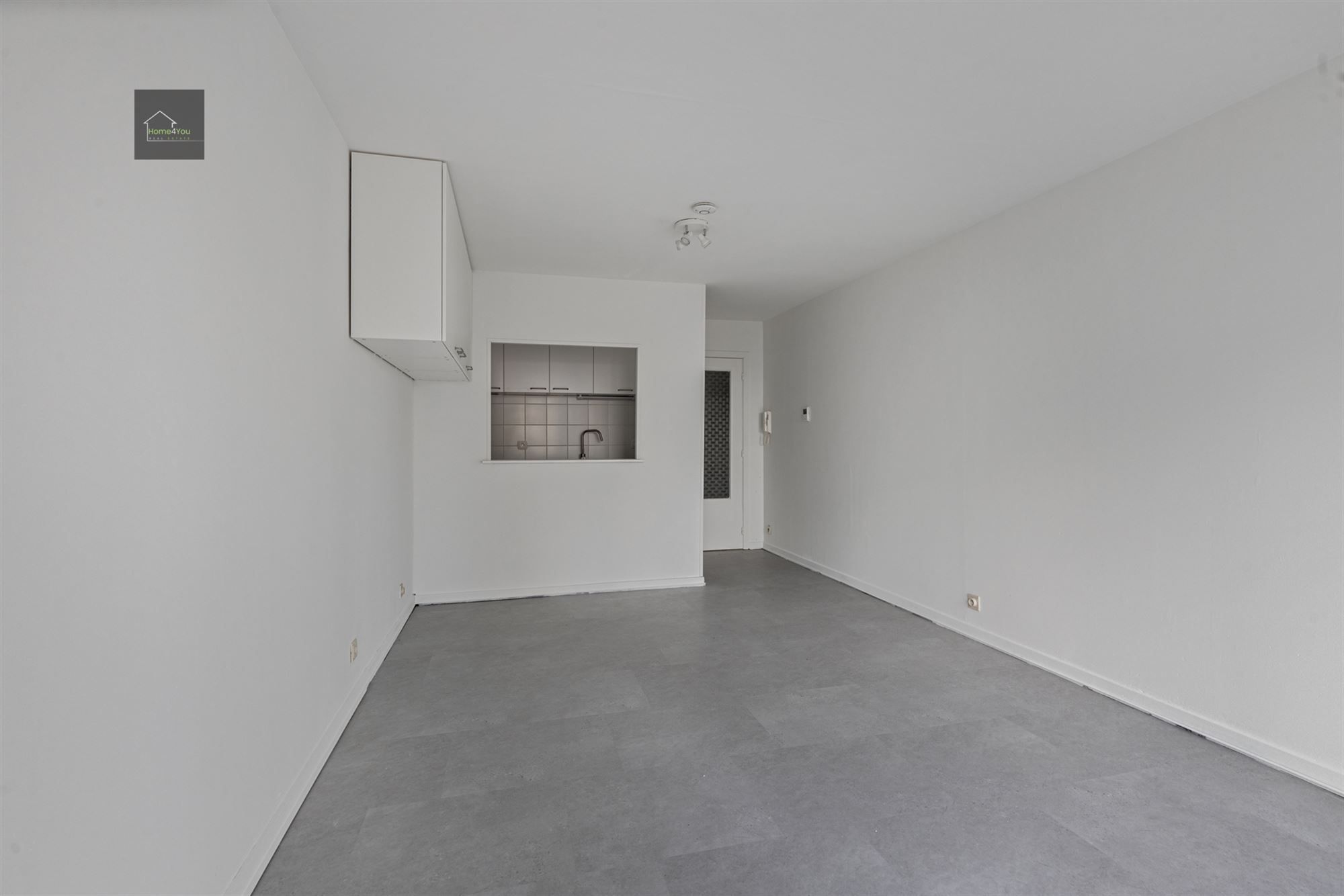 Instapklare, gerenoveerde studio te Oostende!  foto 7