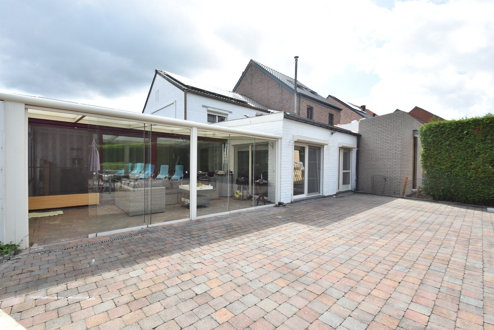 Knap gerenoveerde woning met 3 slaapkamers en tuin  foto 24