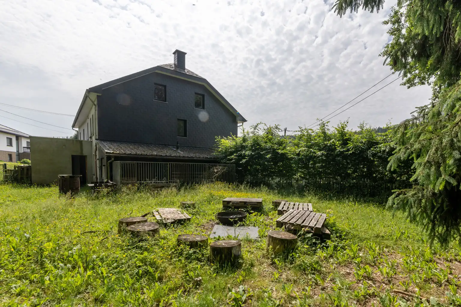 Ruime woning in een oase van groen! foto 27