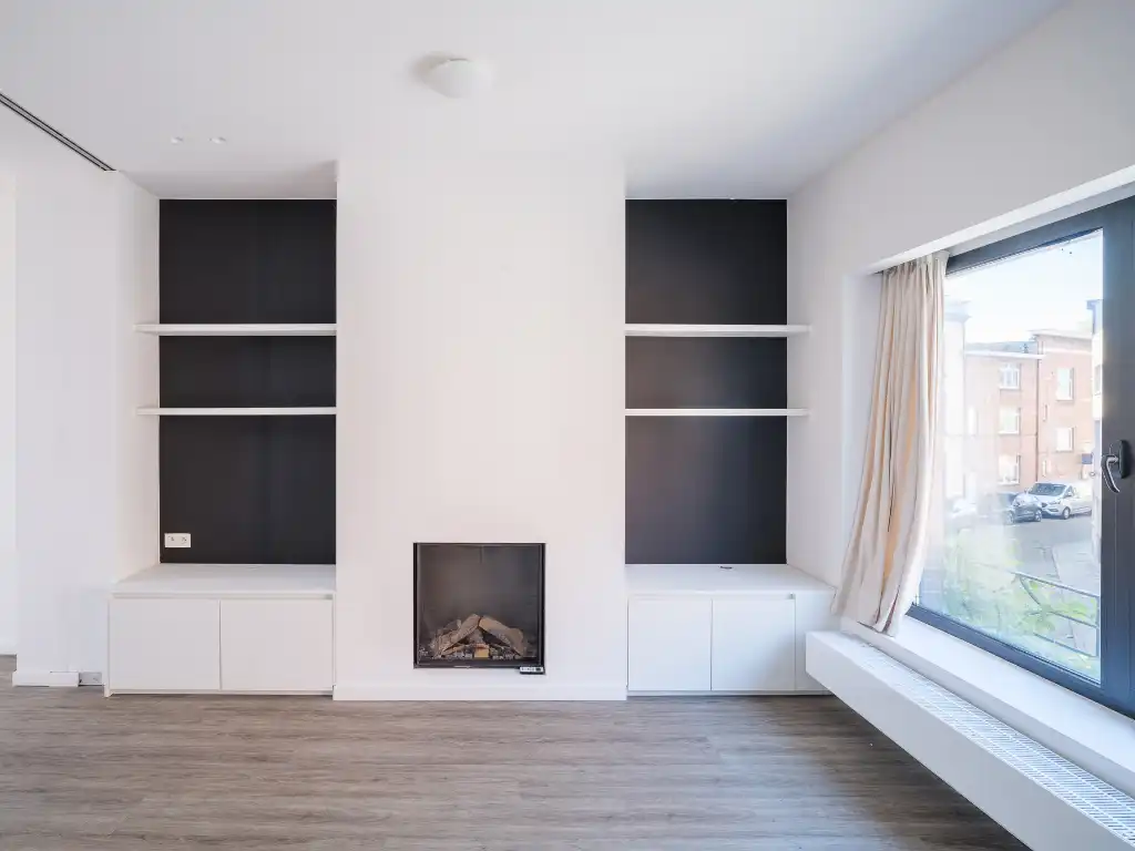 Lichtrijke en instapklare woning met charmante gevel en stadstuin nabij het Baudelopark. foto 13