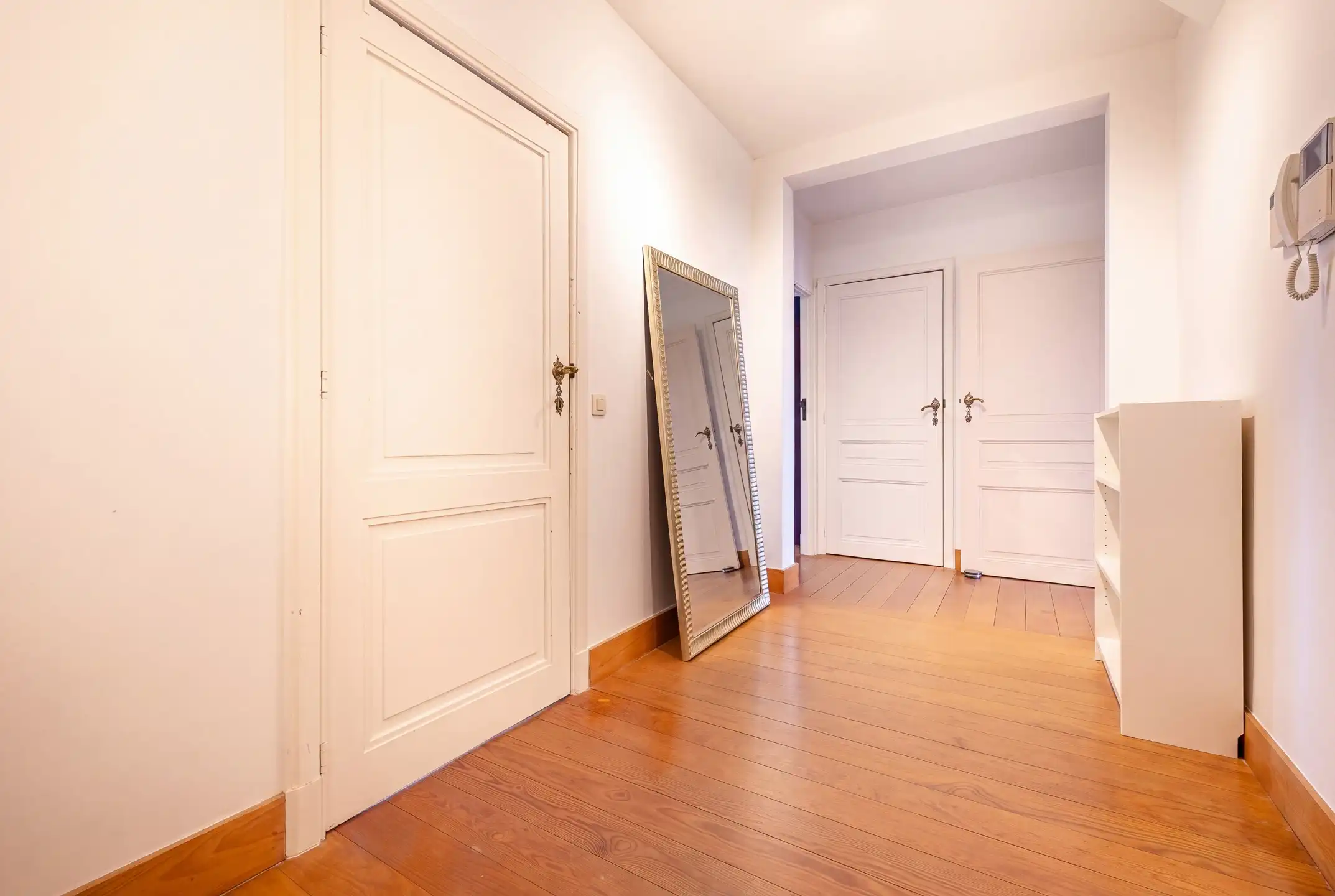 SINT-GILLIS, karaktervol appartement van 180 m²  foto 13