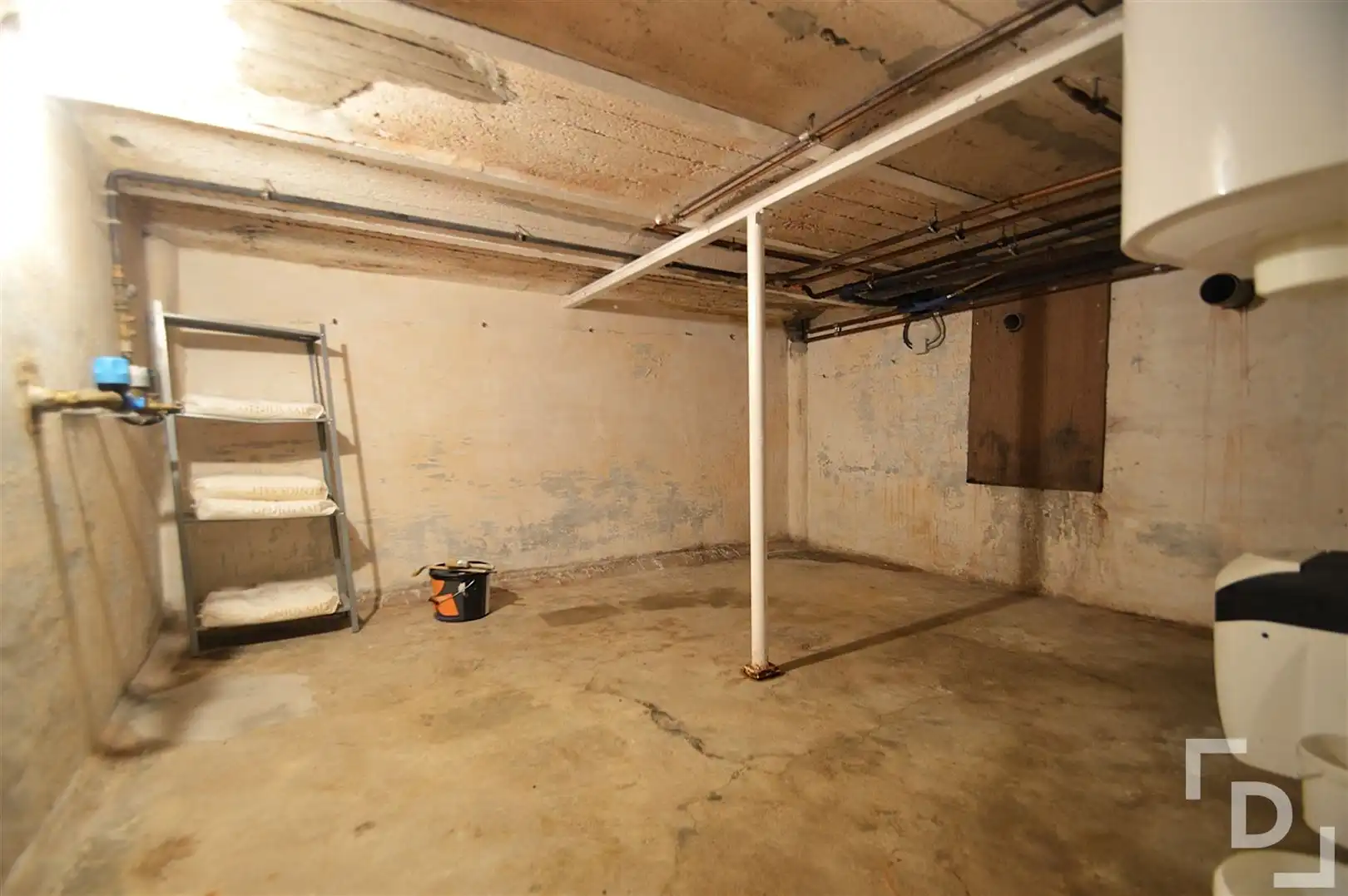 Gerenoveerde en ruime gezinswoning te huur in Zillebeke foto 24