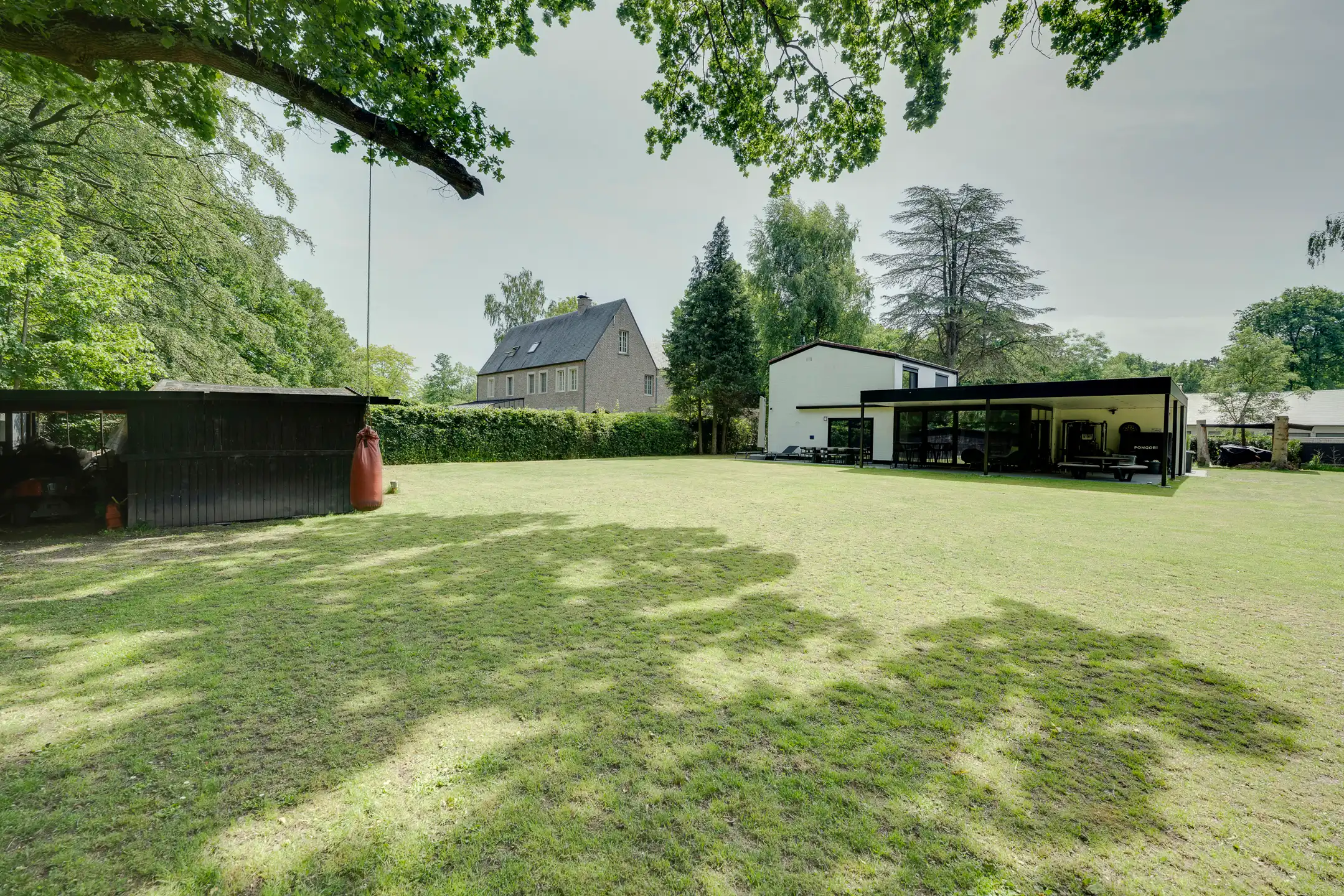 Gerenoveerde woning op een mooi perceel van ca 2.000 m² foto 14