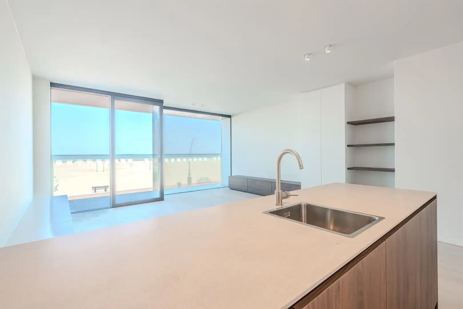 Appartement te koop Zeedijk 452/0102 - 8670 OOSTDUINKERKE
