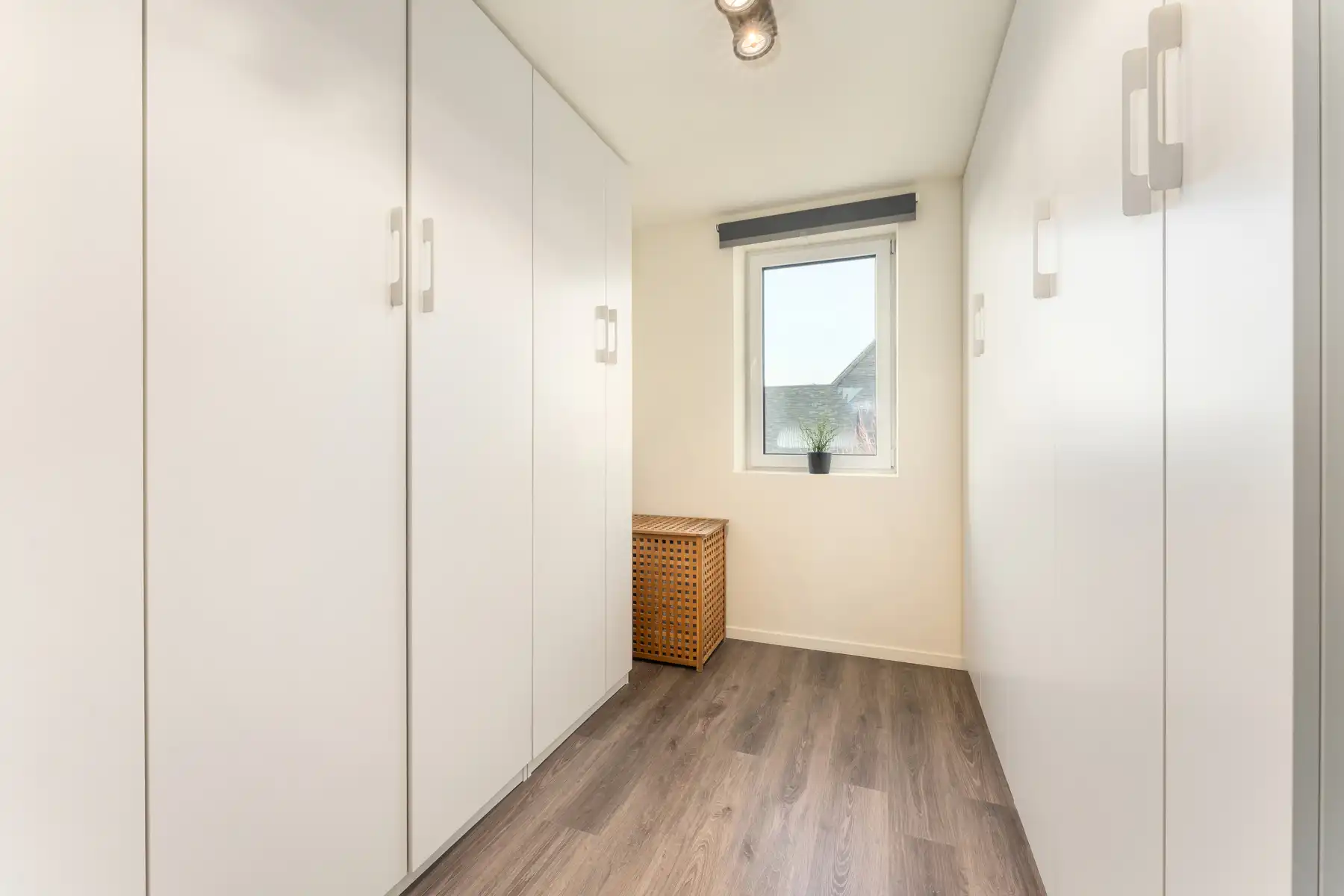 Recente HOB met 4 slpks en afzonderlijke garage te Roeselare foto 16