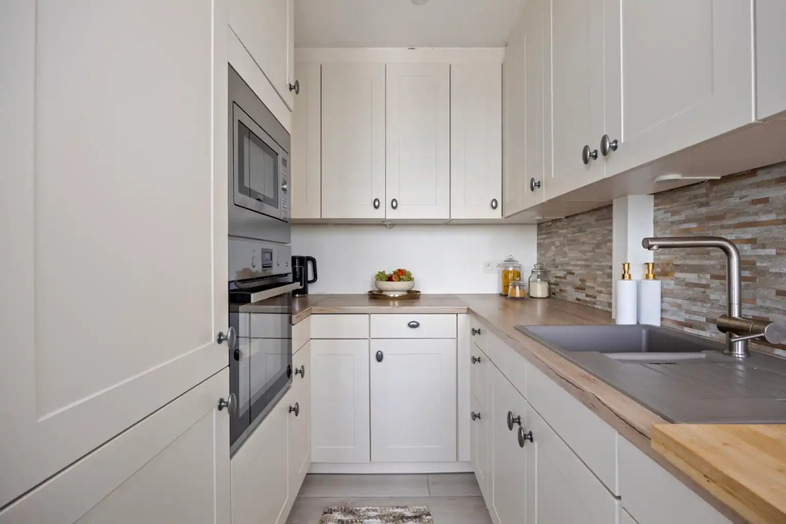 Volledig gerenoveerd appartement met uitzicht op het park foto 6