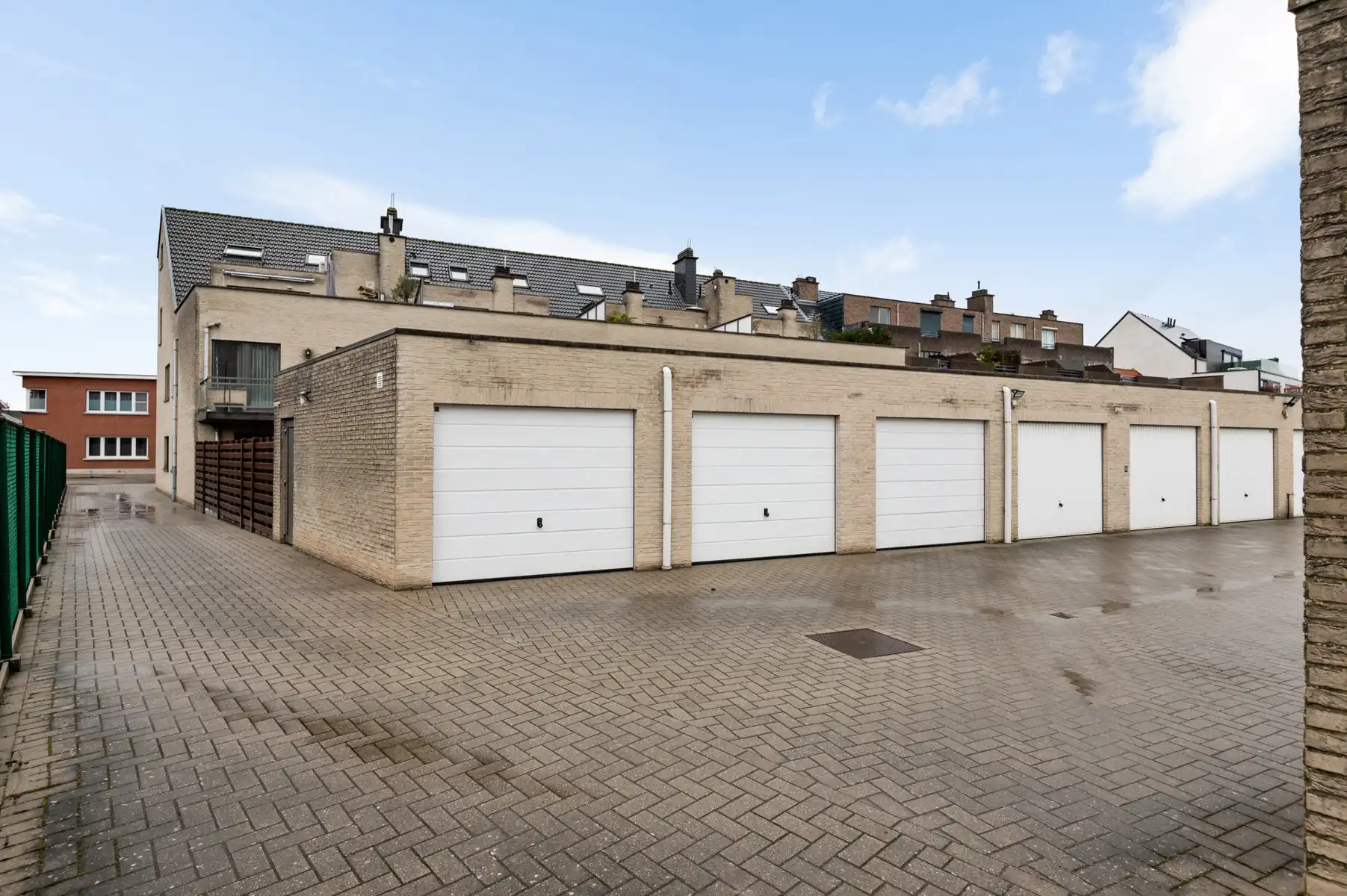 Ruim gelijkvloers appartement vlak buiten centrum Aartselaar foto 18