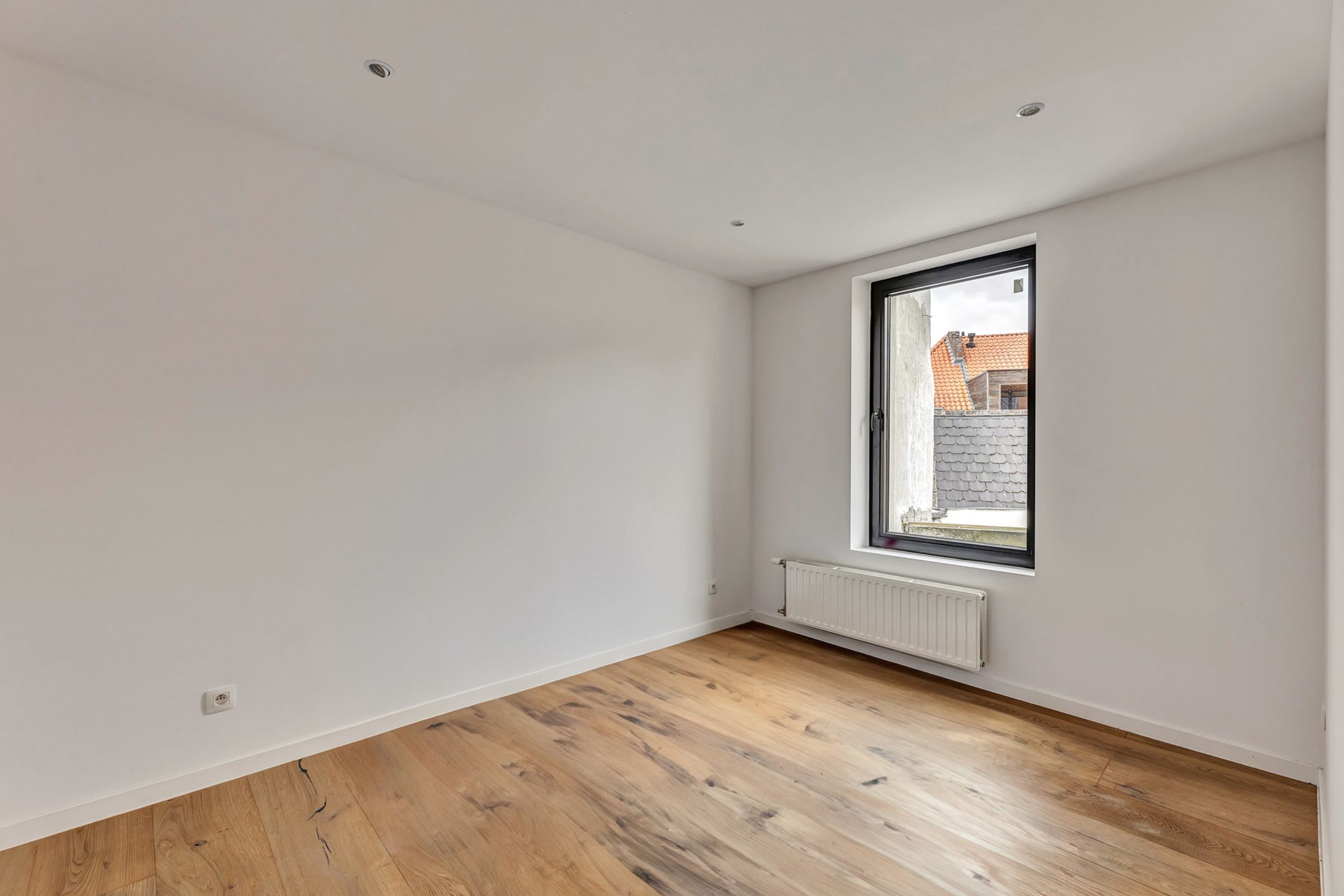 Instapklare stadswoning 200m2 bewoond met 5 slaapkamers  foto 12