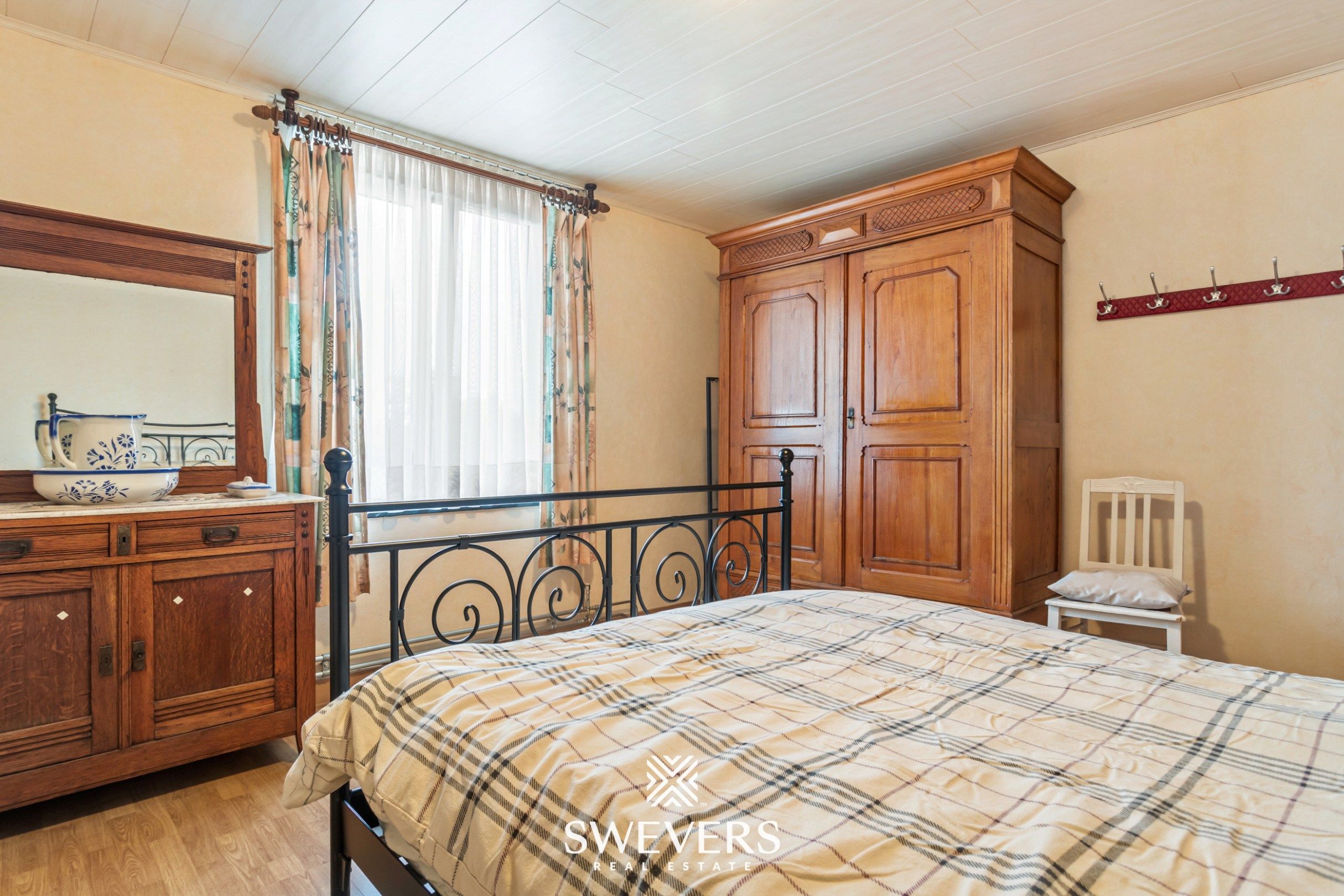 Gezellige gezinswoning met overdekt terras en zuidwestgerichte tuin te Hoepertingen foto 18