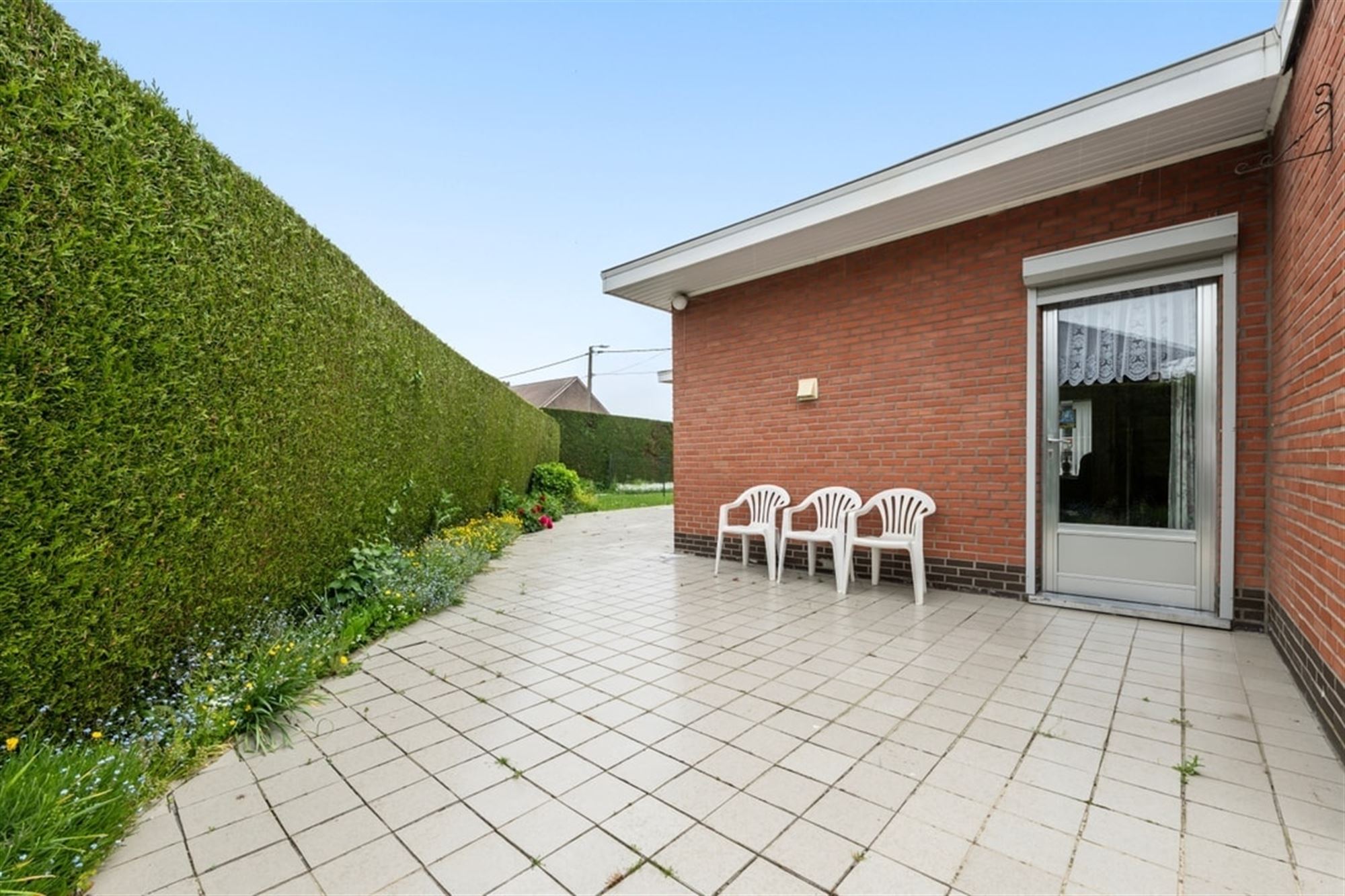 OP TE FRISSEN GELIJKVLOERSE WONING IN SINT-TRUIDEN  foto 23