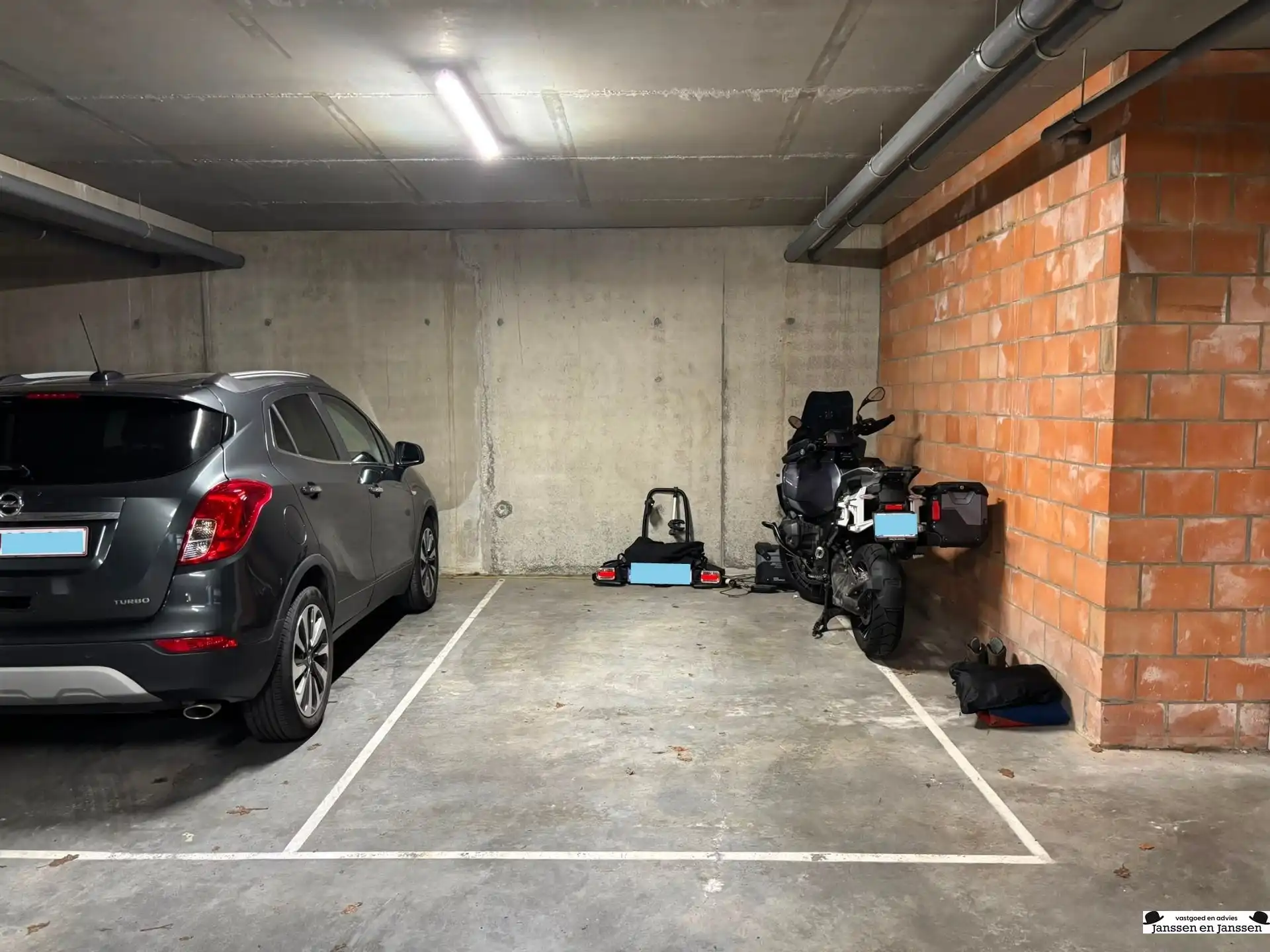Stijlvol afgewerkt appartement met 2slpks en terras in het centrum van Gooreind (ca.100m²) foto 32