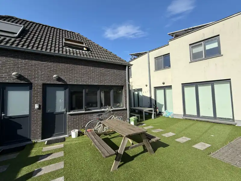 Leuke moderne woning op rustige topligging nabij Sint-Pietersstation en UZ Gent foto 13