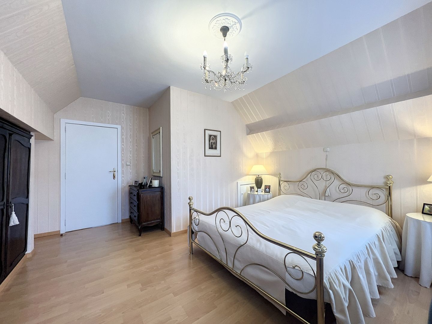 Kustvilla in residentiële villawijk Simli foto 12
