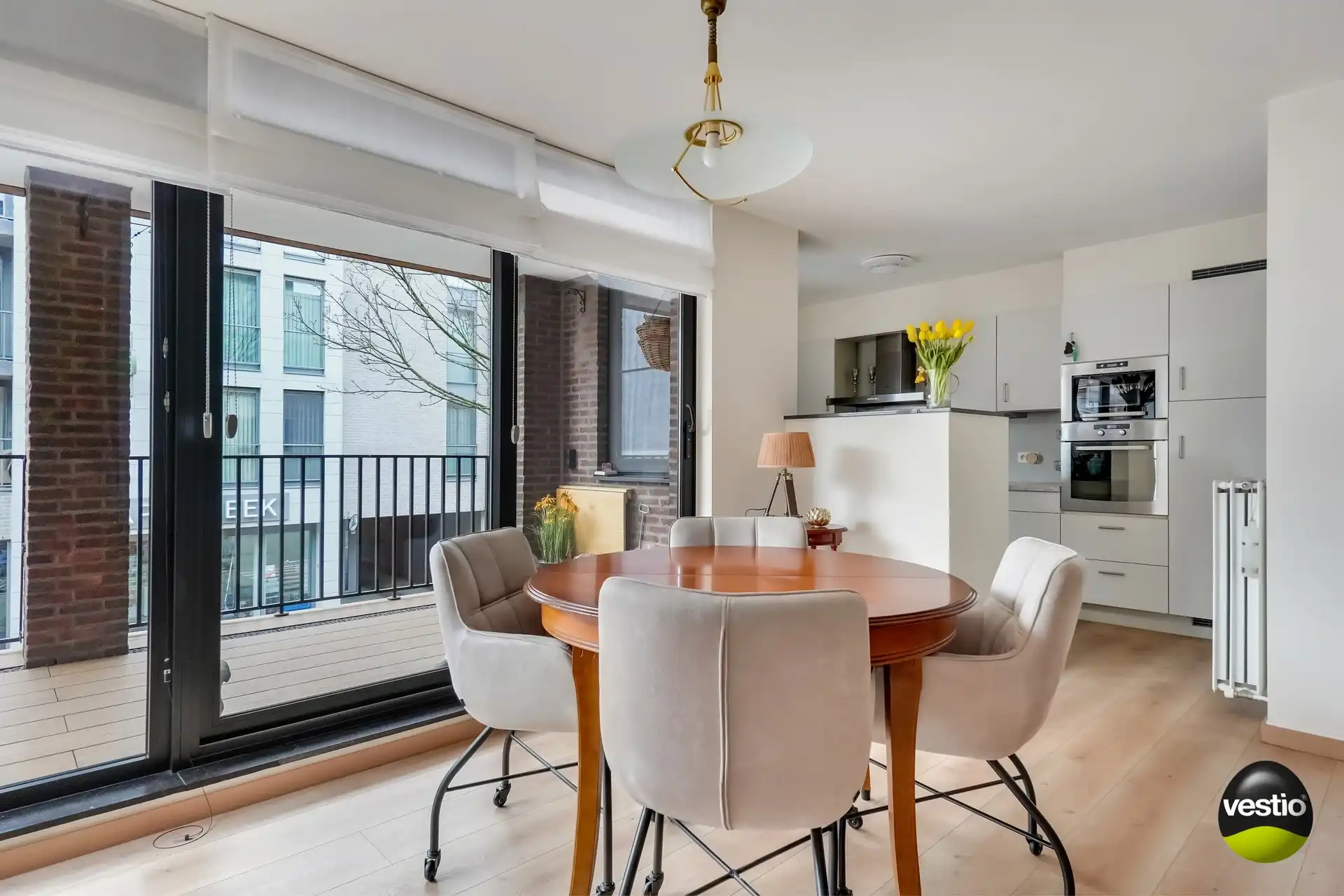 RUIM, MODERN APPARTEMENT 120 M² MET 3 SLAAPKAMERS foto 13