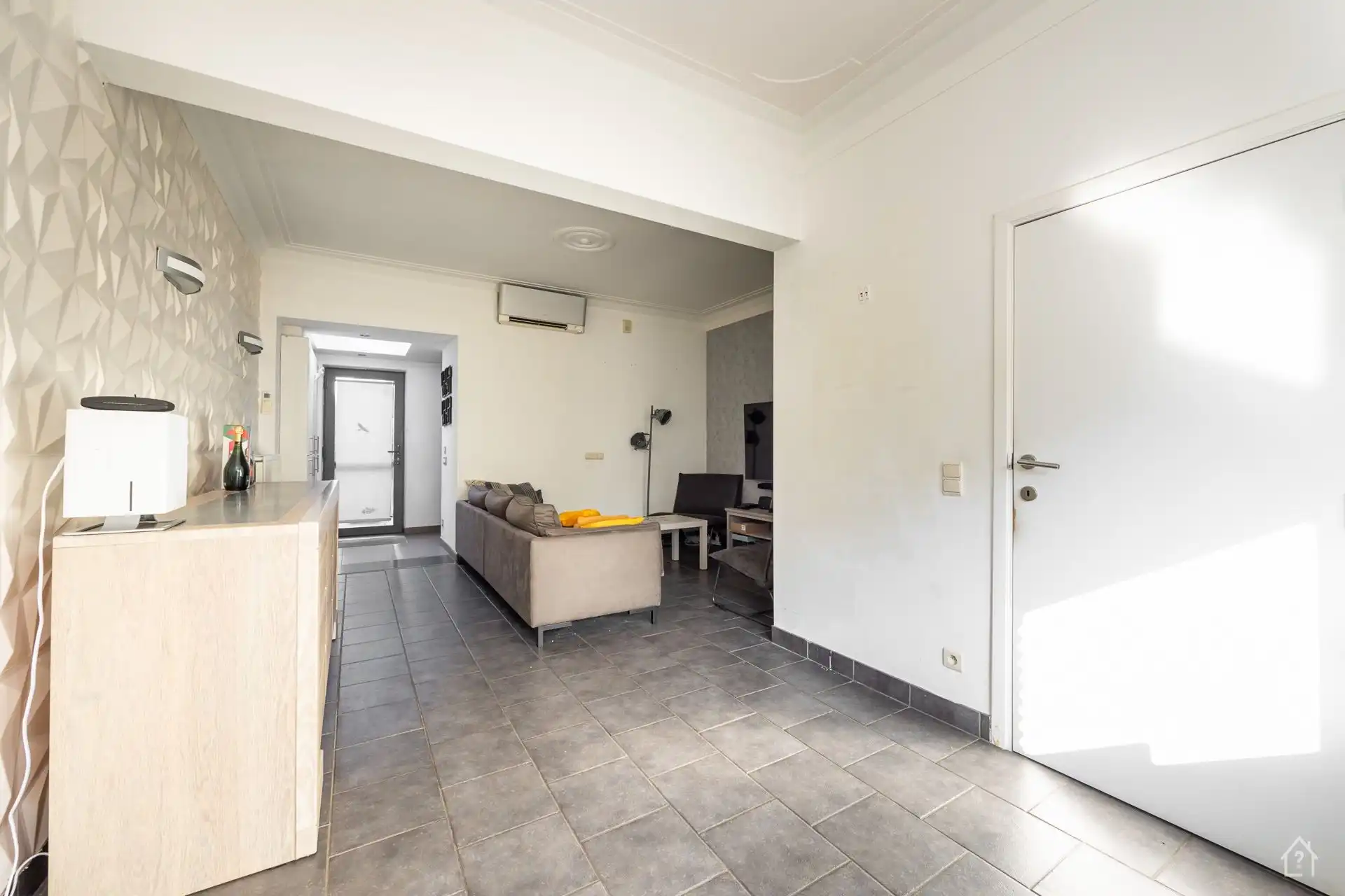 Ruime hoekwoning met 3 slaapkamers foto 3
