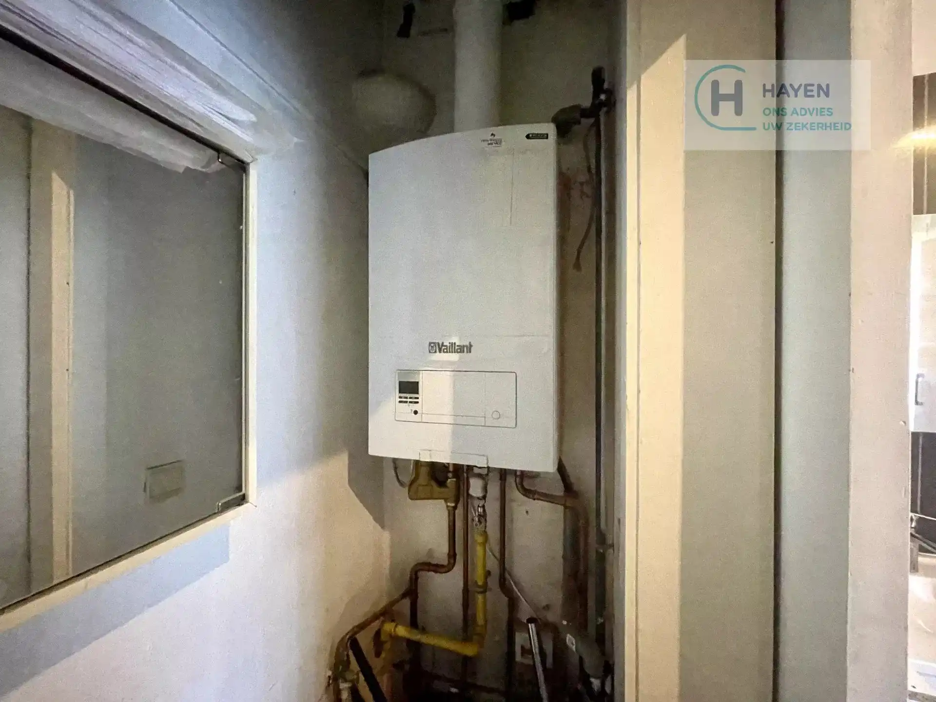 Instapklaar 1-slaapkamerappartement met gezellig balkon in het centrum van Tongeren foto 11