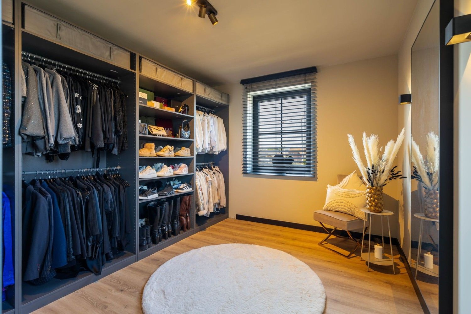 Prachtig luxueuze villa met hoogwaardige materialen in een doodlopende straat te Achel foto 25