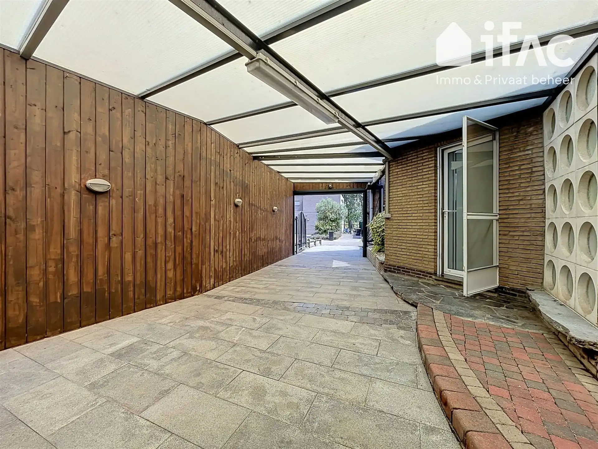 Prima onderhouden bungalow met richtprijs foto 19
