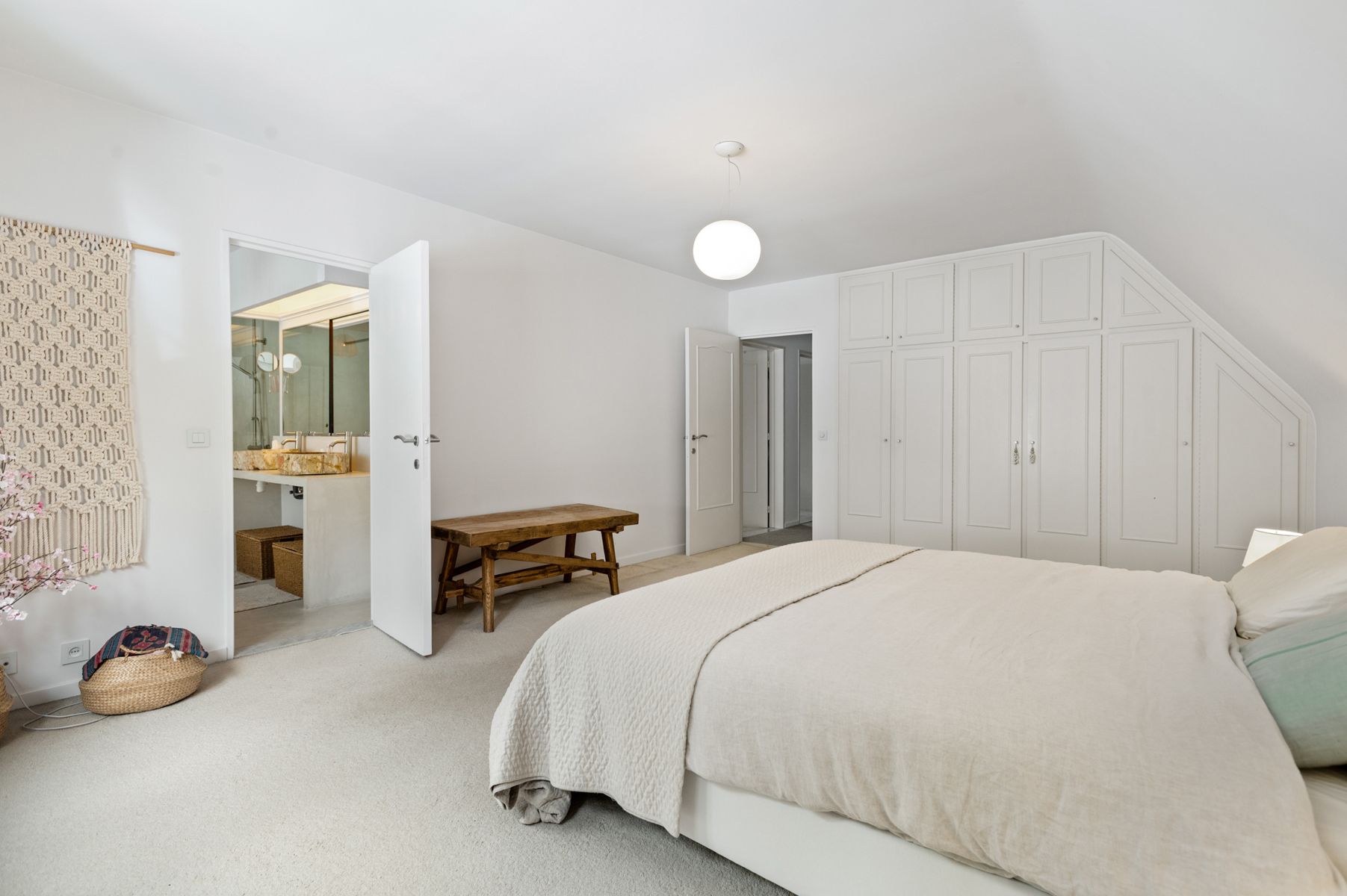 Koningshof! Ruime villa met zwemvijver op ca. 2005 m². foto 11