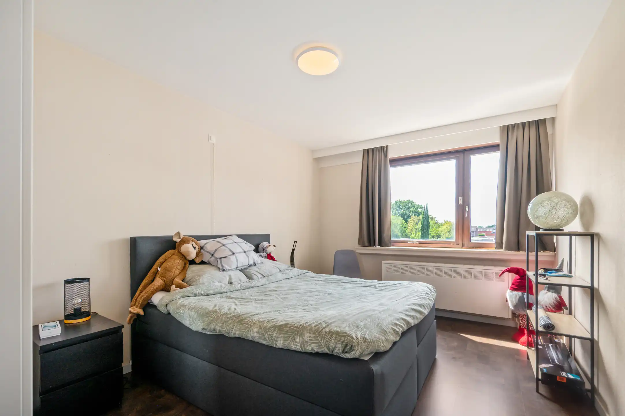 Ruim 3-slpk. duplex-appartement met garage, groot, zonnig terras en ruime bergzolder foto 10