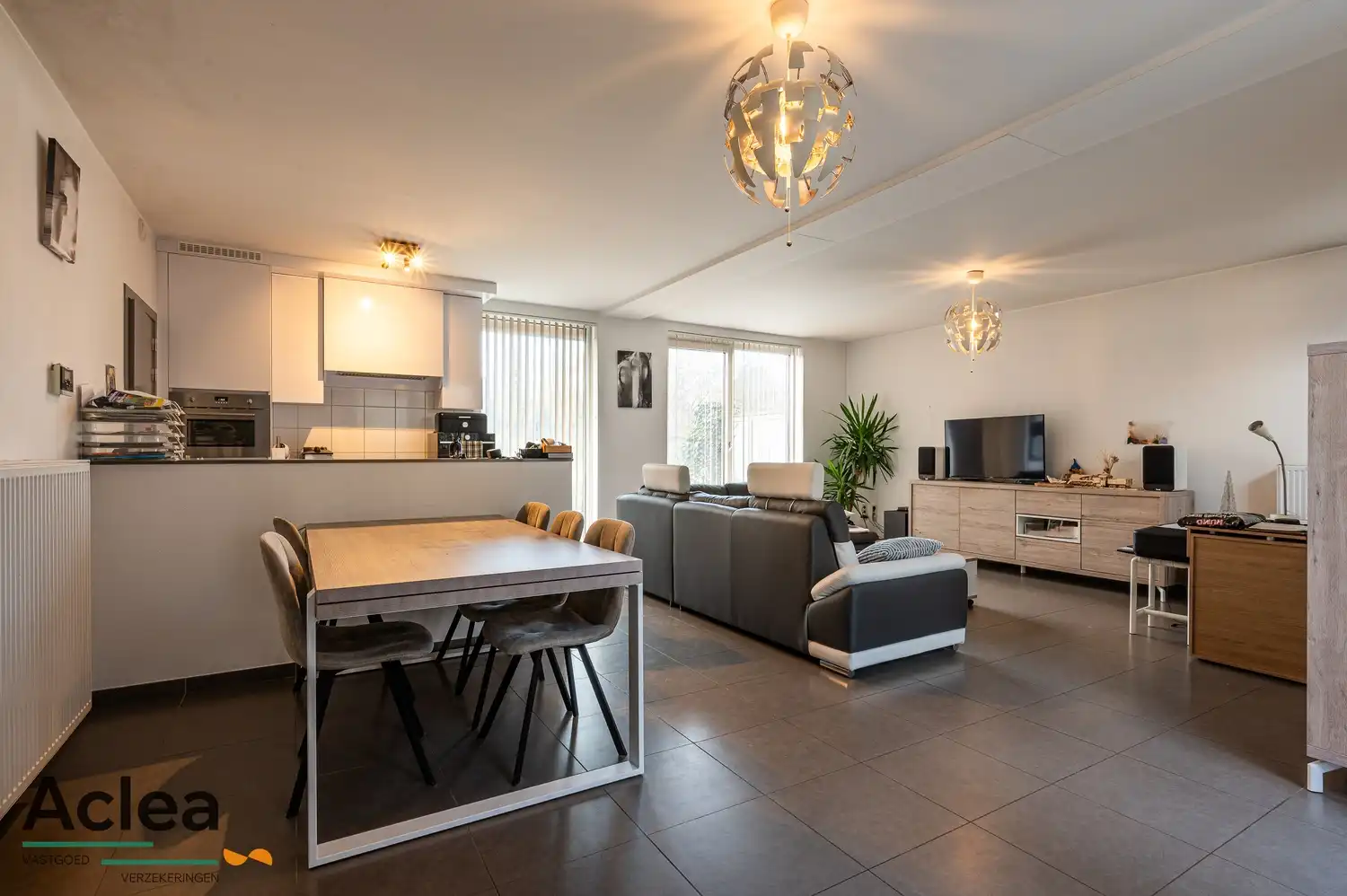 Woning met 3 slaapkamers, garage en 2 ruime terrassen in rustige woonomgeving foto 10