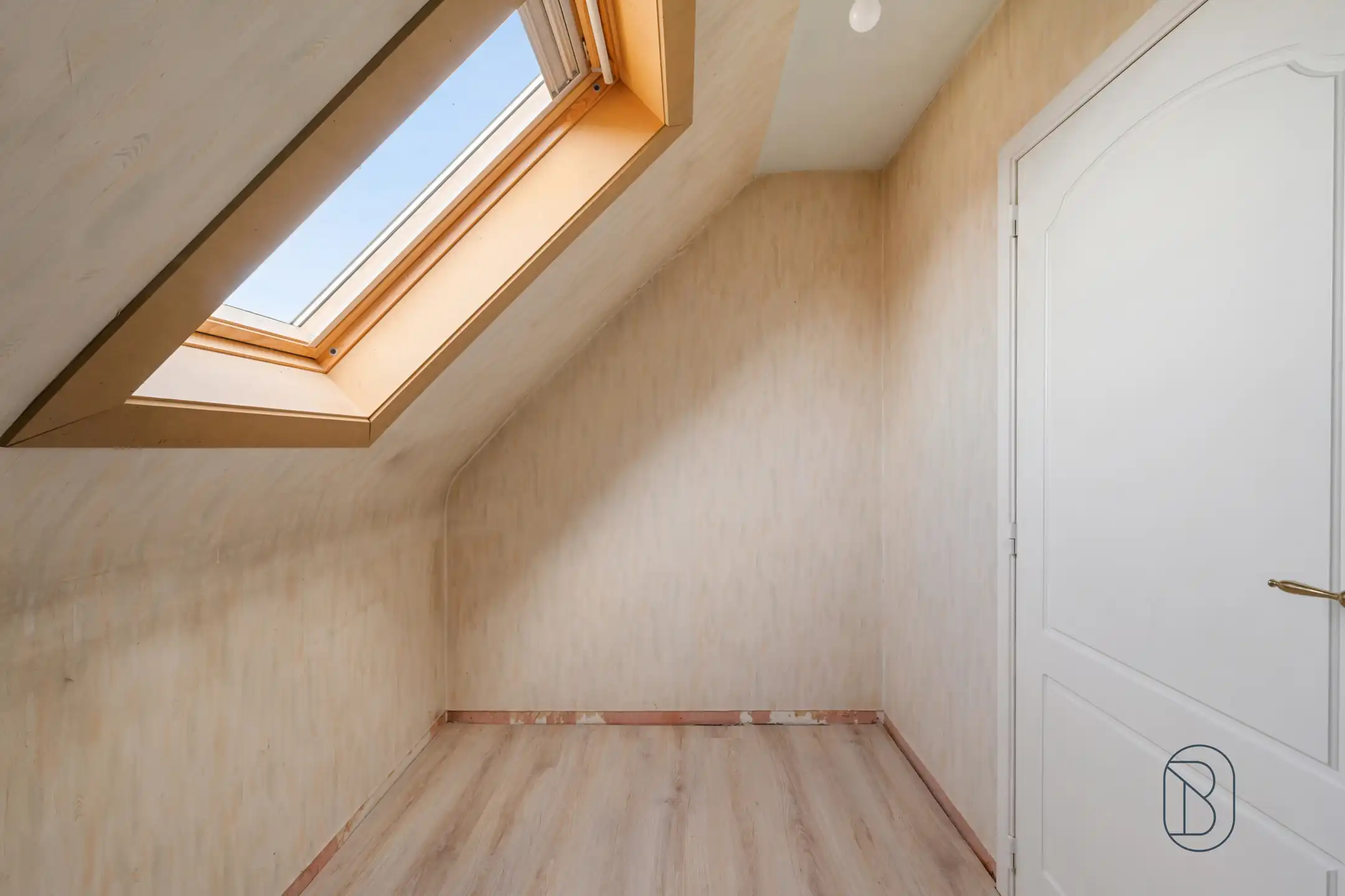 Ruime instapklare woning met 4 slpk, garage en tuin in Heule foto 22