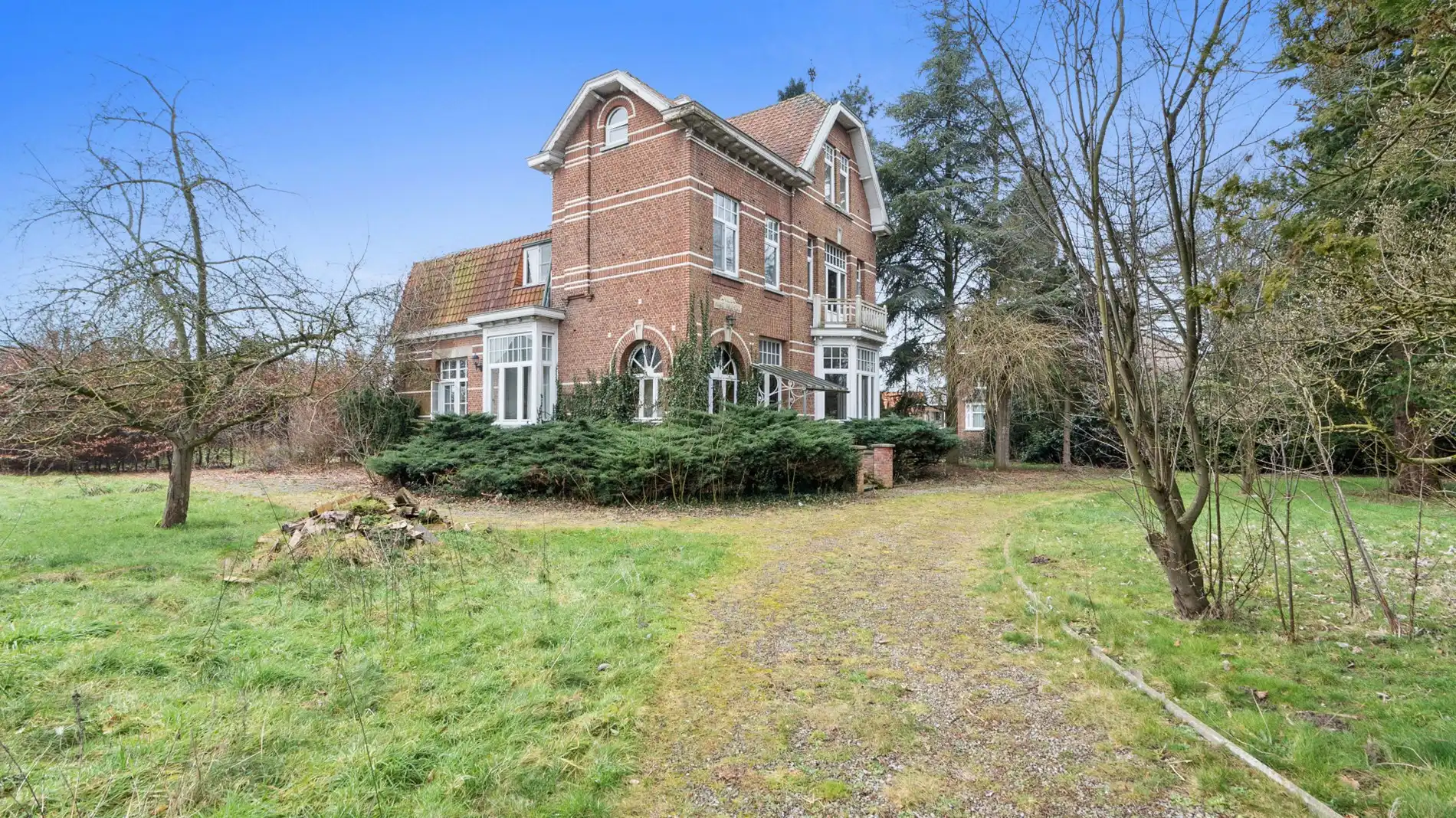 Hoofdfoto van de publicatie: LINDEN - Villa Marie Philomène