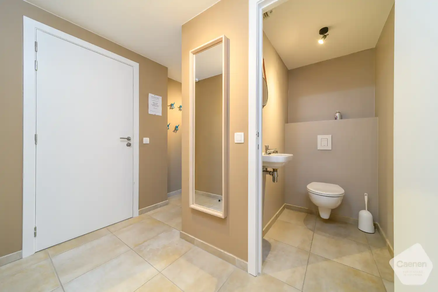 Prachtig gelegen instapklaar en gemeubeld appartement met zeezicht foto 11