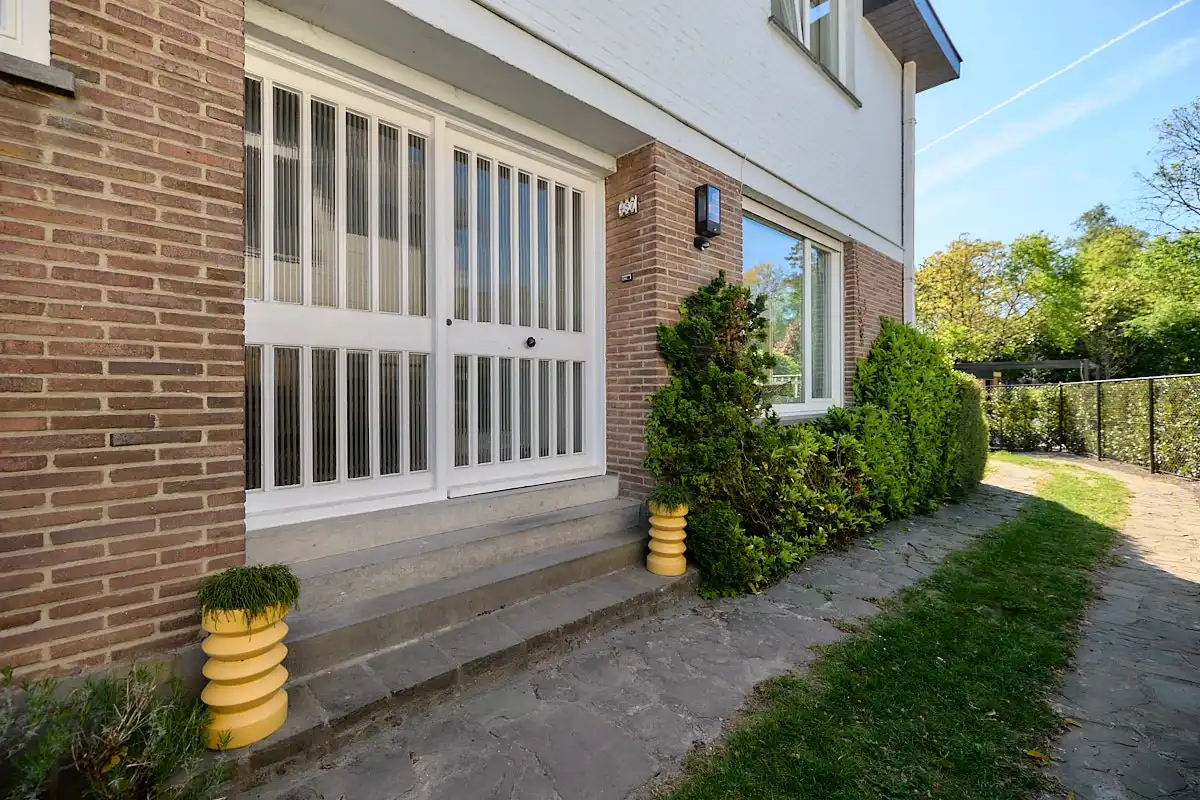 Karaktervolle gezinswoning met zonnige tuin en uitzonderlijk veel ruimte foto 20