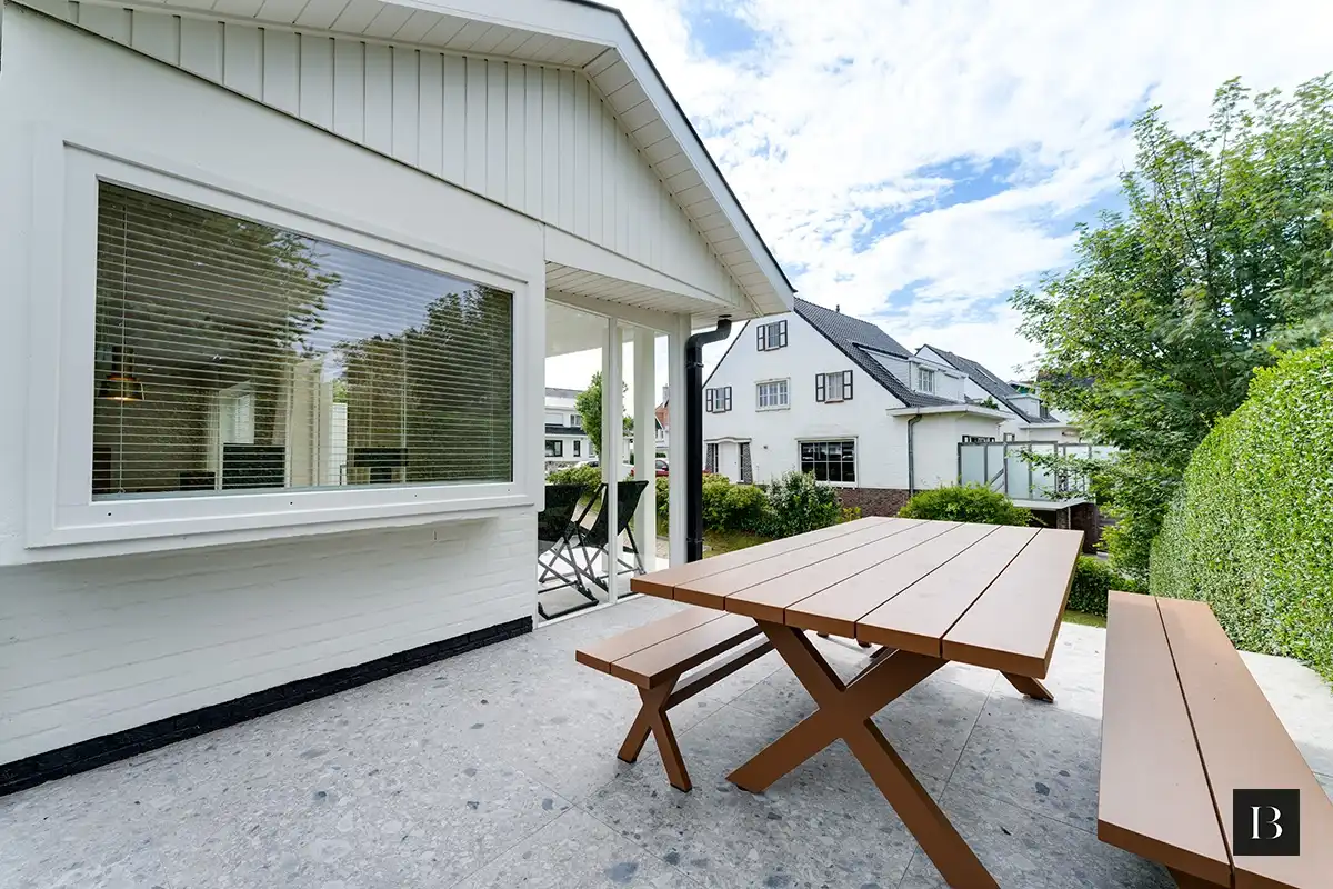 Prachtig gerenoveerde woning nabij het strand foto 4