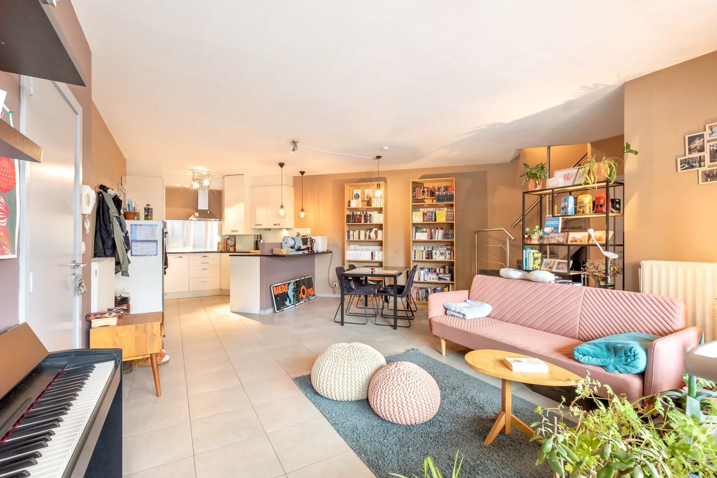 Leuk duplexappartement met terras! foto {{pictureIndex}}
