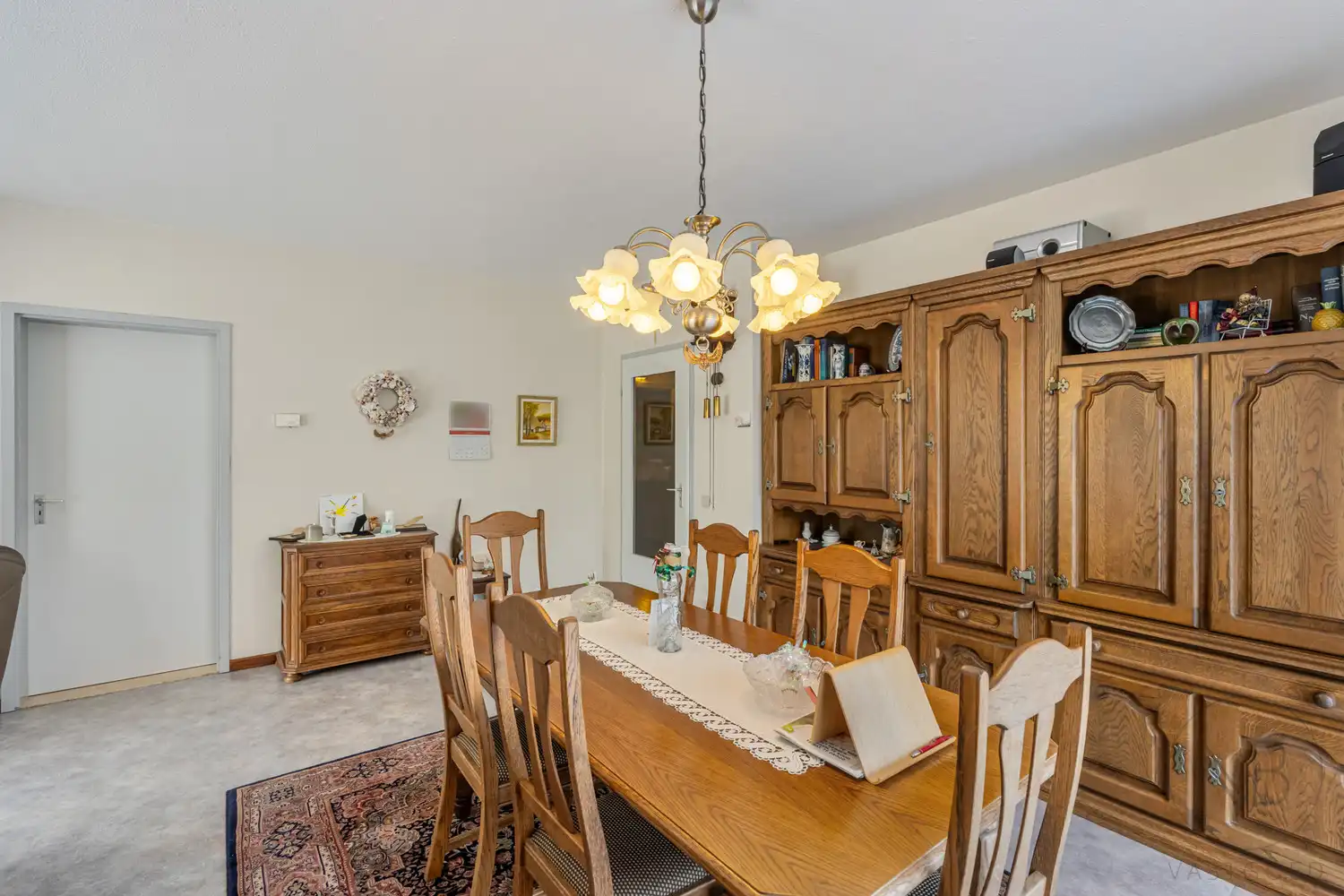 Goed gelegen appartement met 3 slaapkamers foto 6