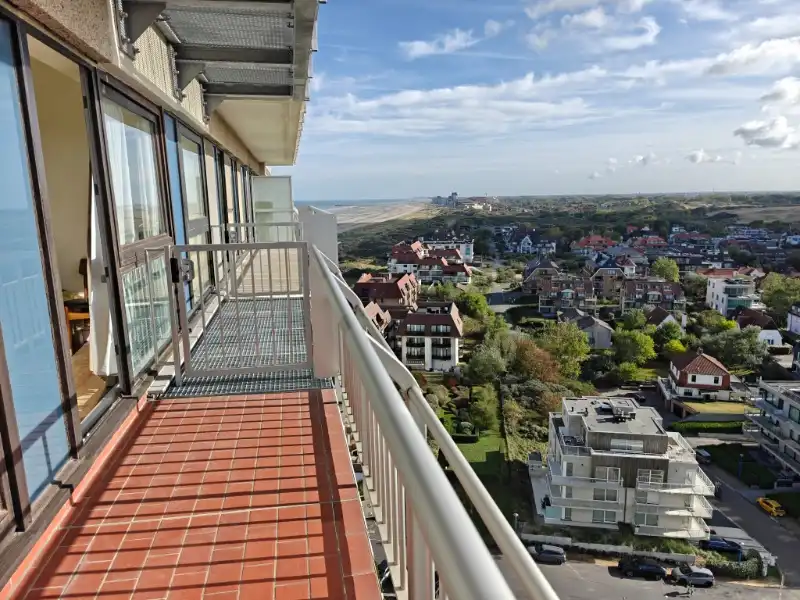 Appartement met twee slaapkamers, twee terrassen en prachtig zeezicht foto 11