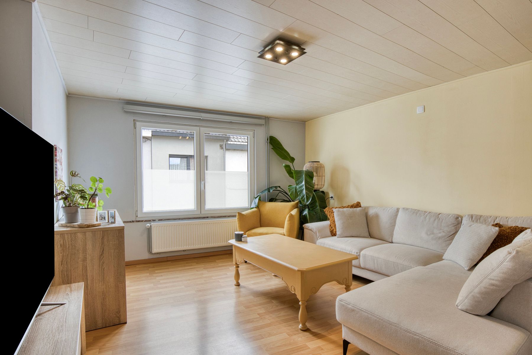Gezellige rijwoning met terras te centrum Halle foto 6