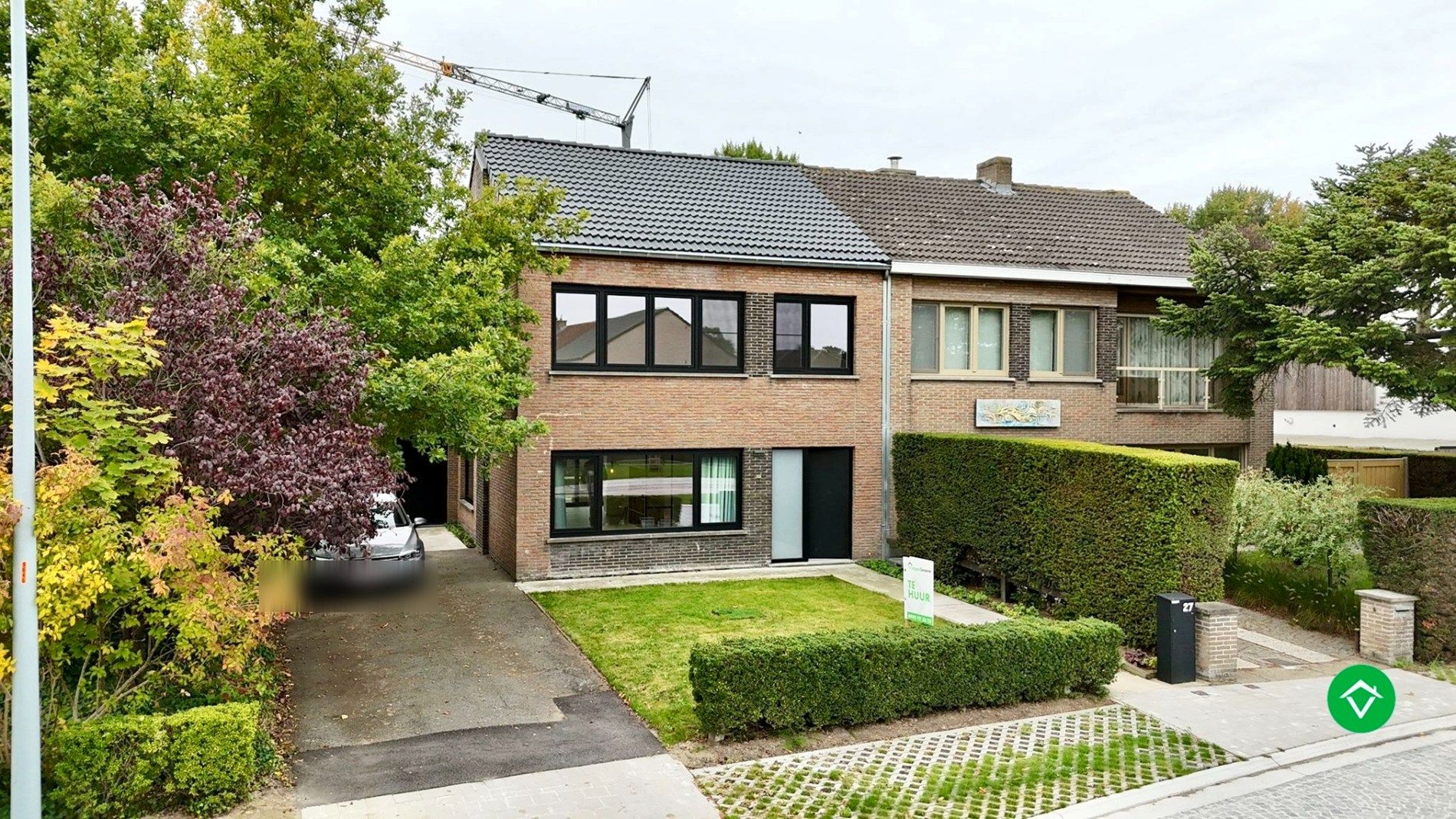 Instapklare gezinswoning met zonnige tuin, drie slaapkamers en garage te Sint-Andries foto {{pictureIndex}}