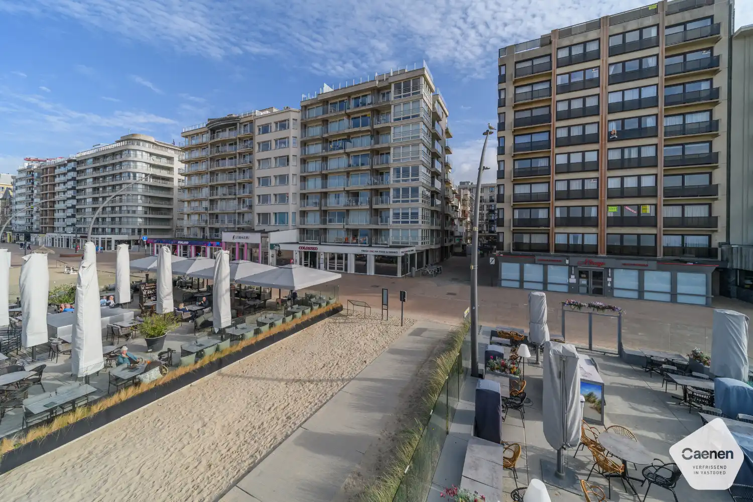 Instapklare, gemeubelde studio met fantastisch zeezicht in recente residentie foto 18