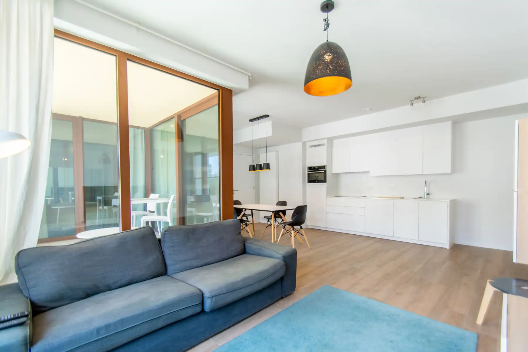 Prachtig 1-kamer appartement met TERRAS foto 2