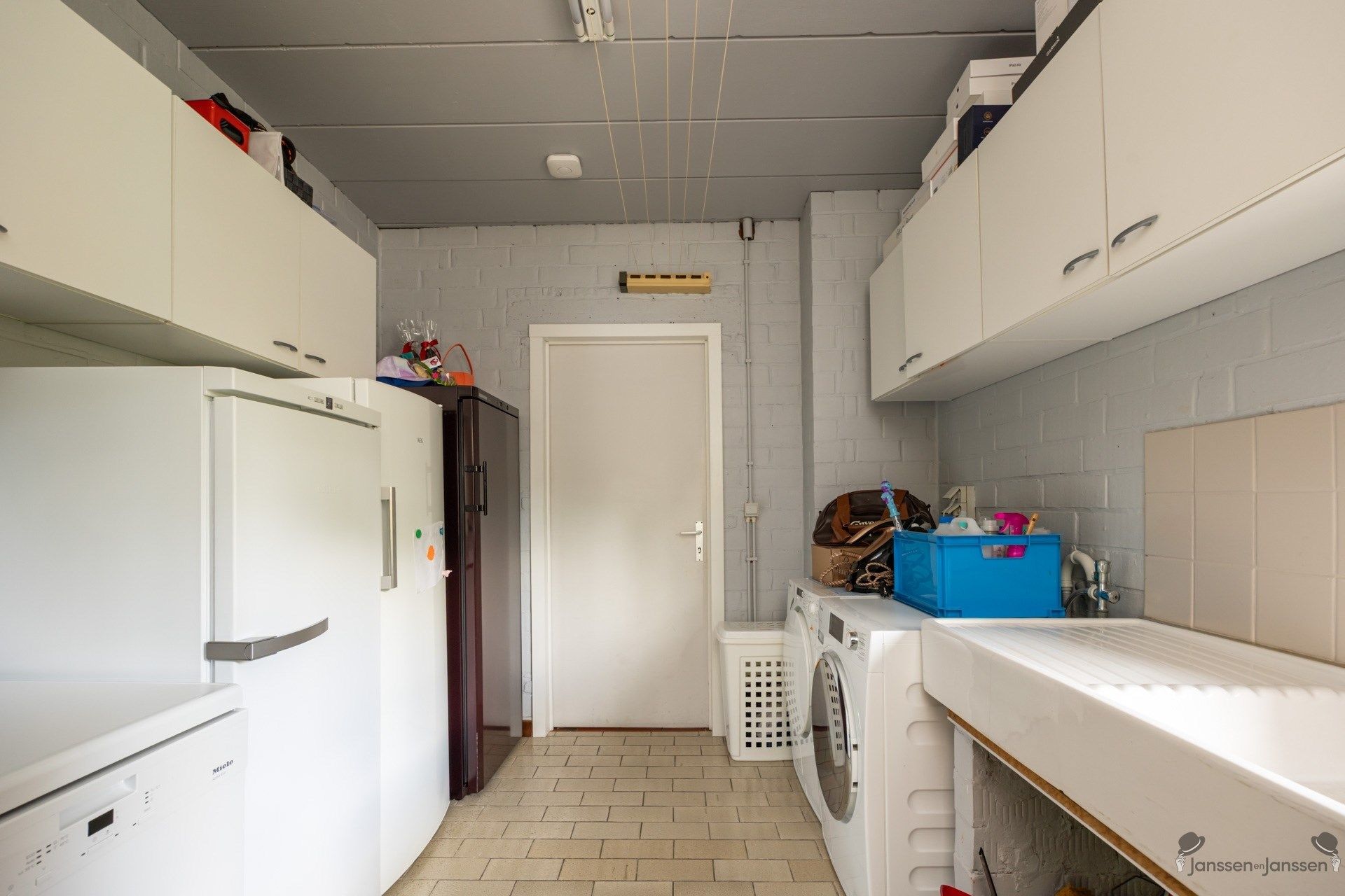 Rustig Gelegen Ruime Villa op 1411m² foto 15