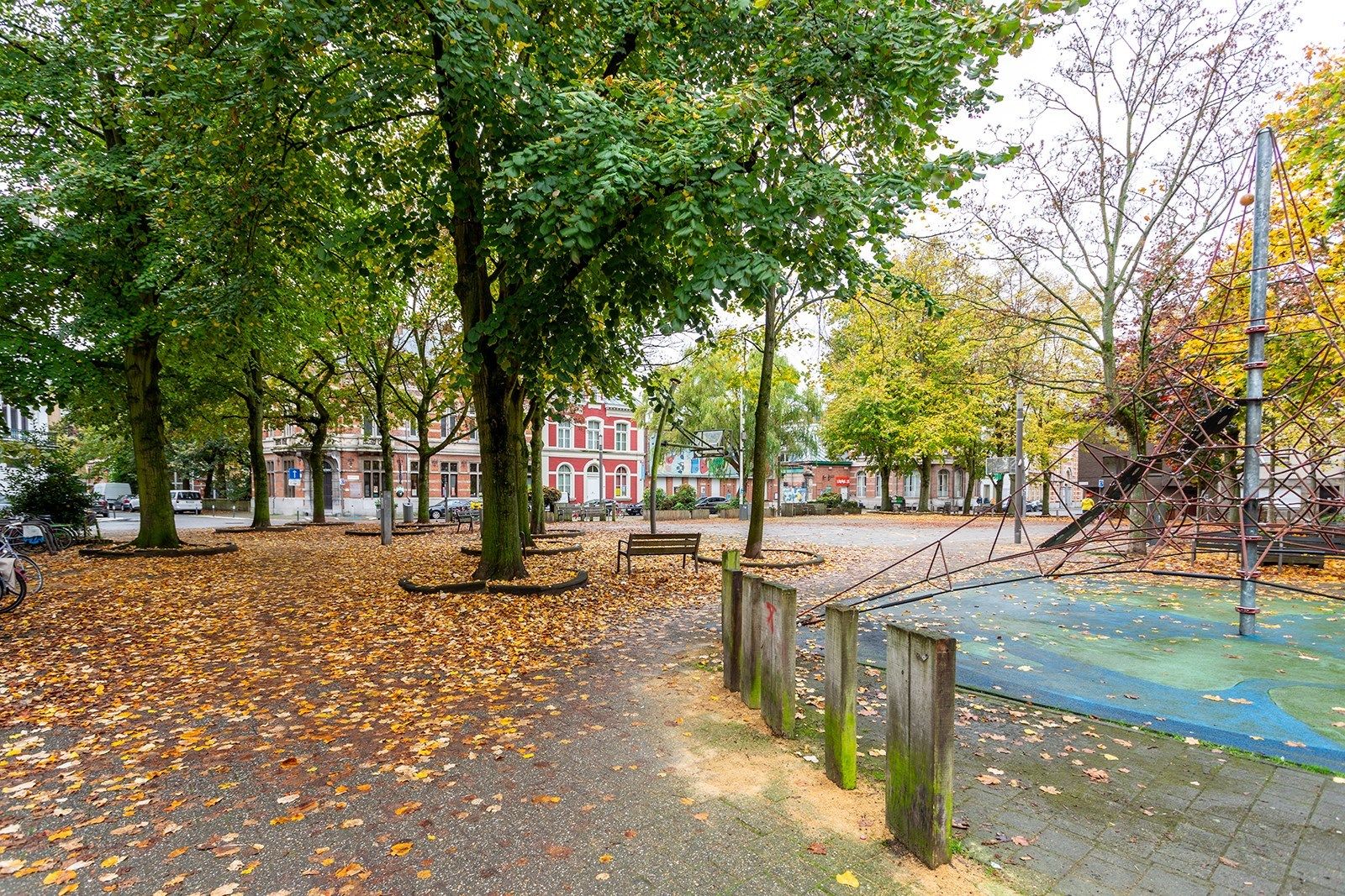 Zorgeloos wonen in de begeerde Sint-Andrieswijk foto 20